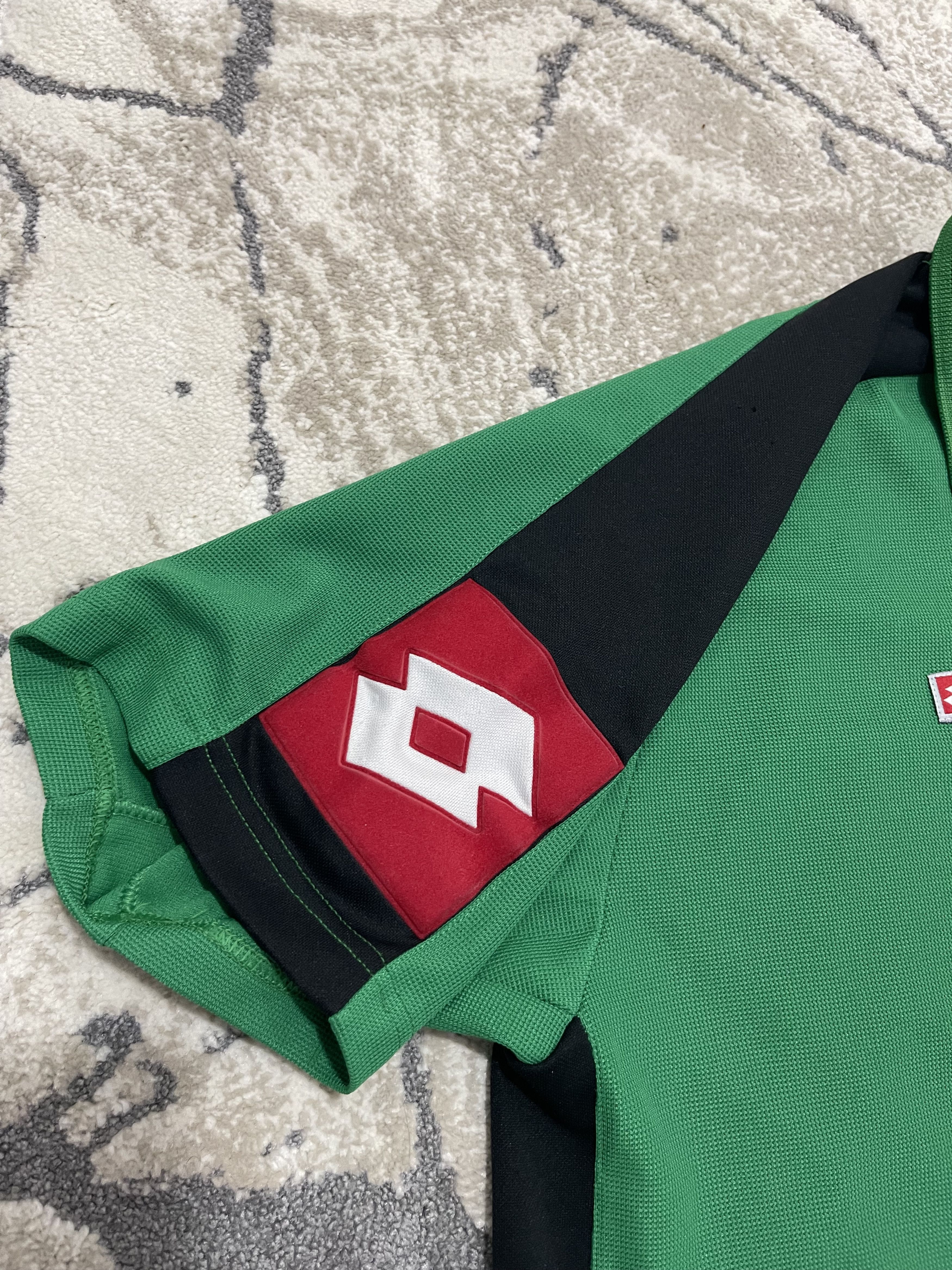 Lotto Sport Borussia M’gladbach GK Neuville #27 Signed Boys XL/M Size US M / EU 48-50 / 2 - 11 Thumbnail