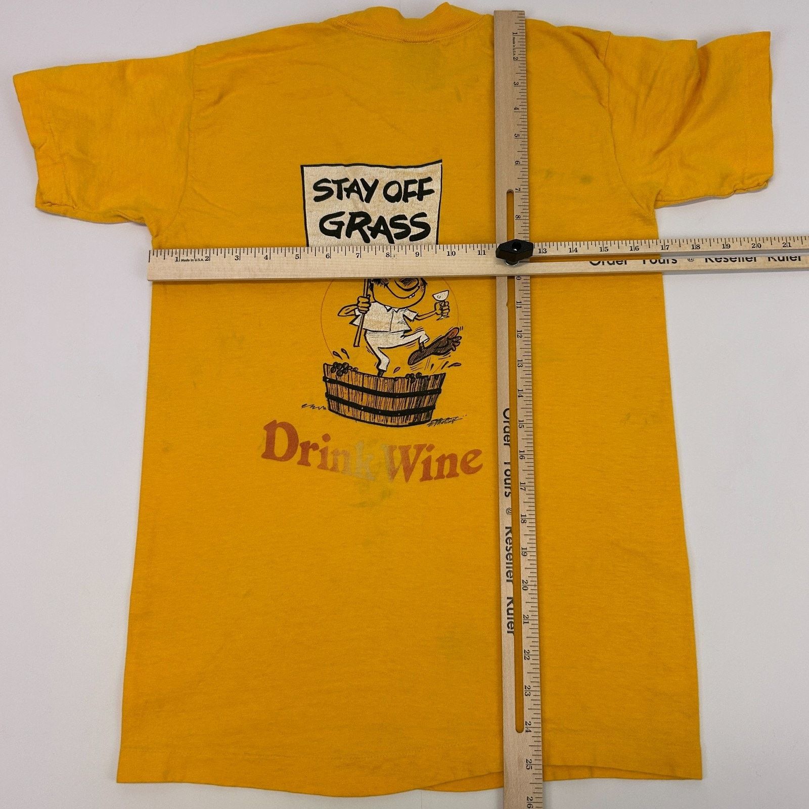 Anvil Vintage Steer N Stein Stay Off Grass Drink Wine T Shirt XS Size US XS / EU 42 / 0 - 16 Thumbnail