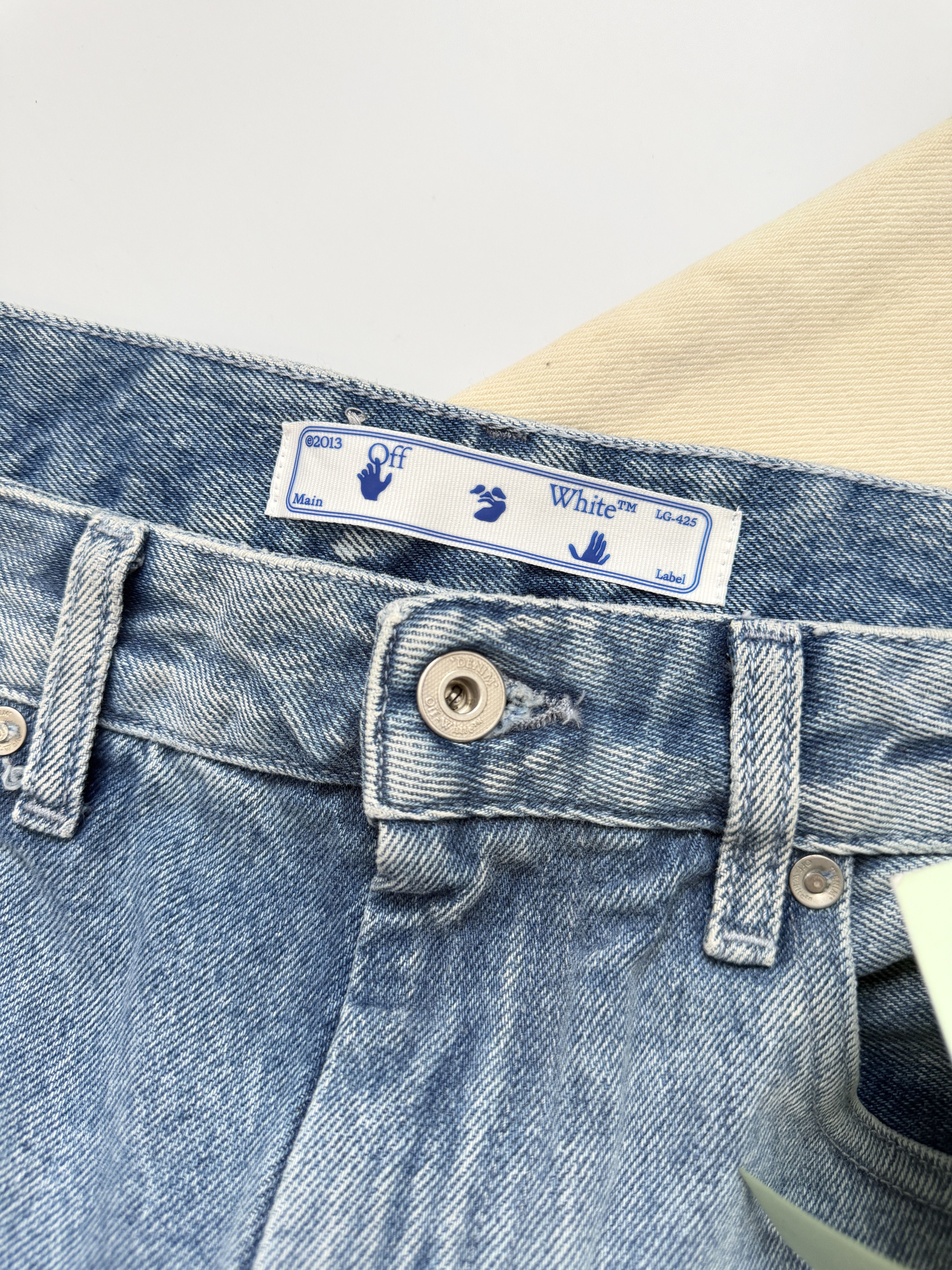 Off-White Degrade' Split Hem Straight Leg Jeans In Blue Size 26" / US 2 / IT 38 - 4 Thumbnail