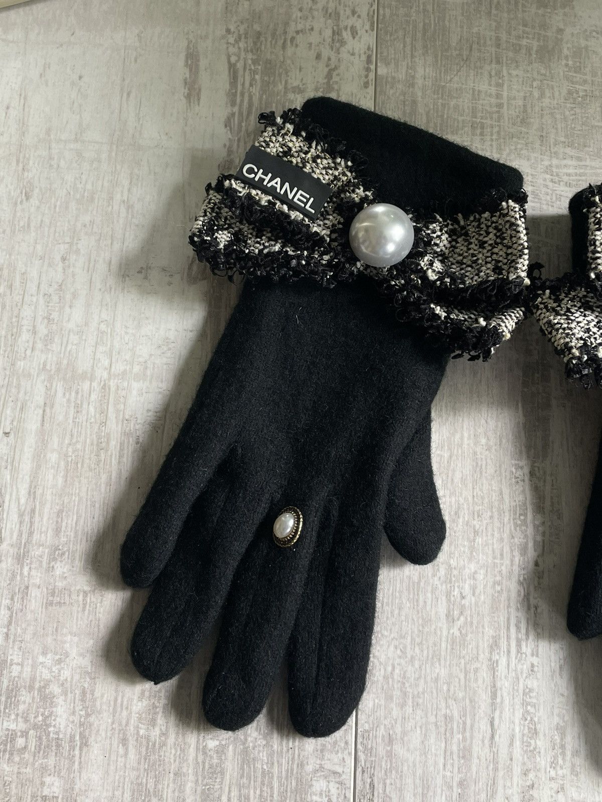 Chanel Chanel Black Gloves Size ONE SIZE - 2 Thumbnail