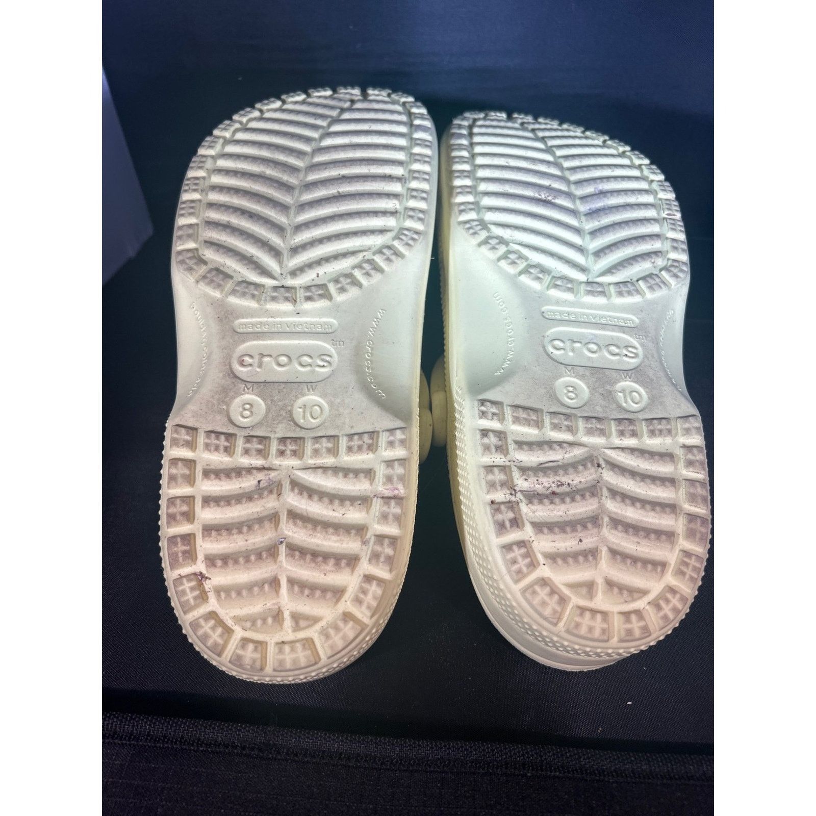 Crocs Crocs Classic Clog Sandal Yellow Comfort Mens 8 Womens 10 Size US 8 / EU 41 - 3 Thumbnail