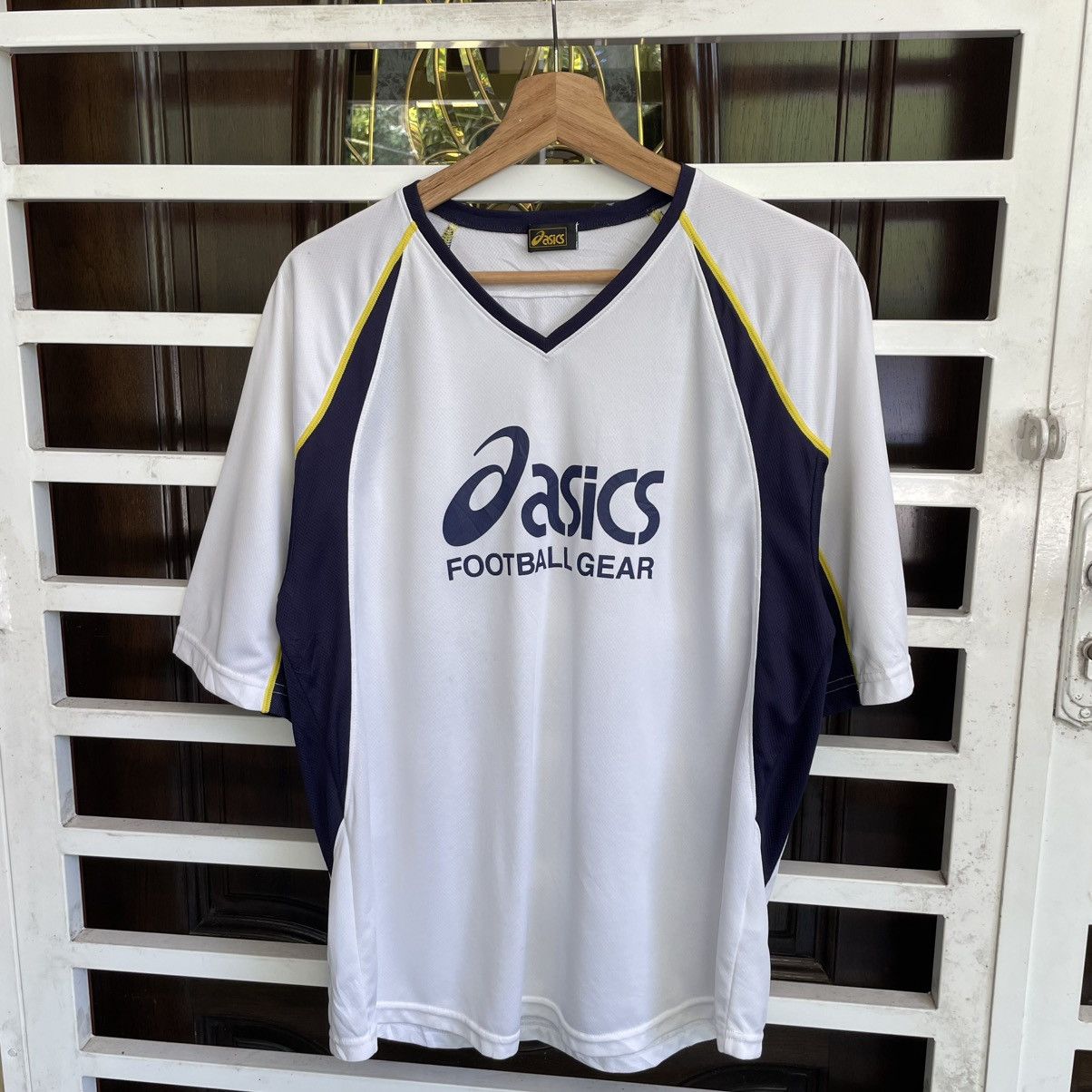 Asics × Sports Specialties × Vintage Vintage Asics Footbal Gear 🍒 Size US L / EU 52-54 / 3 - 1 Thumbnail