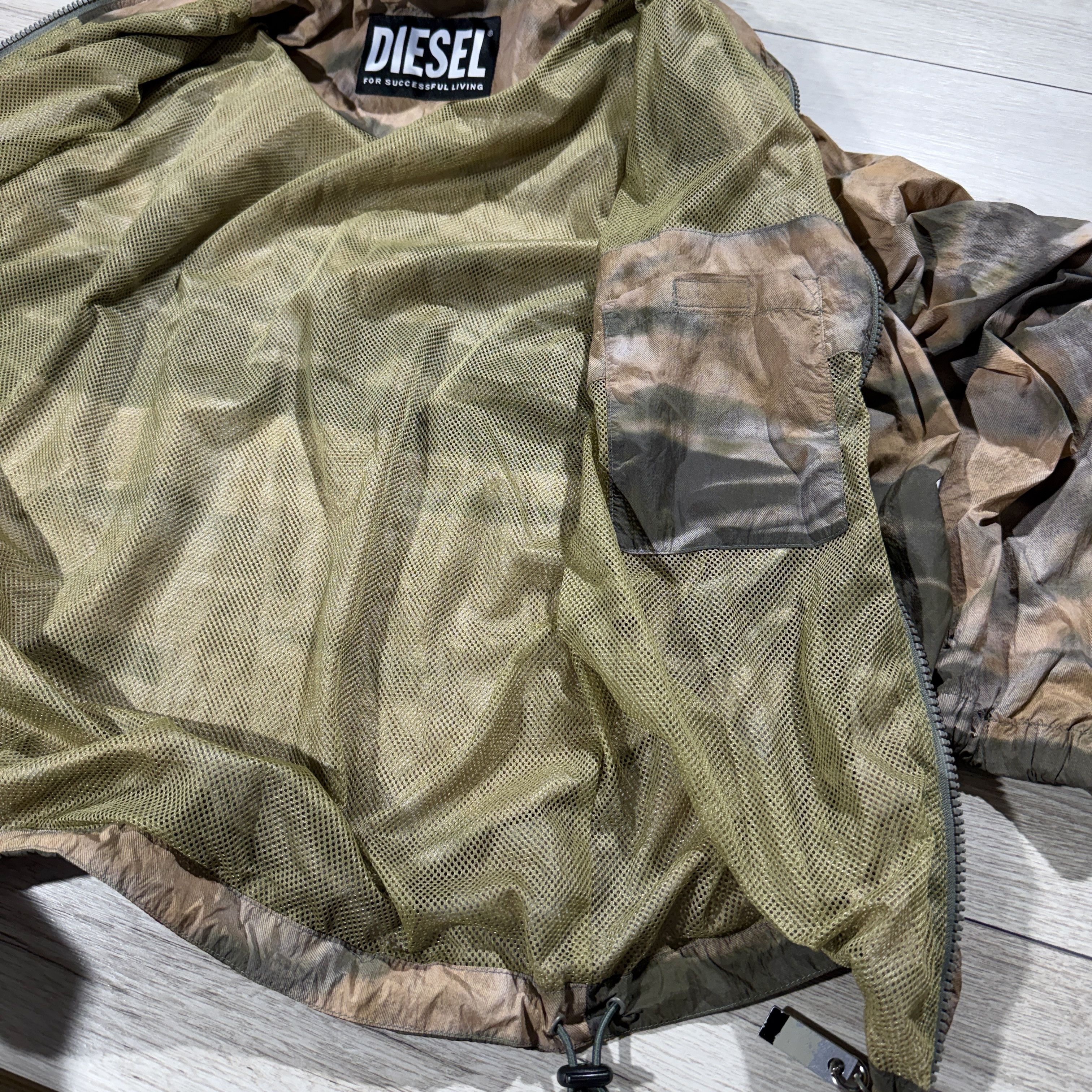 Diesel Neylon Diesel J-Warrett-CMF Camo Windbreaker Jacket Fits L Size US L / EU 52-54 / 3 - 9 Thumbnail