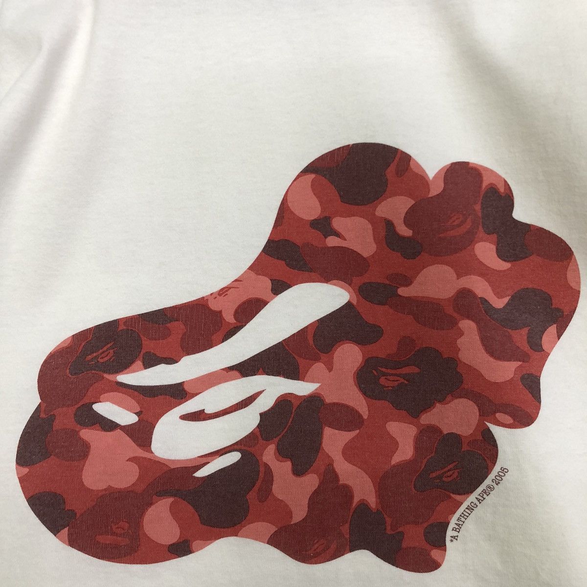 Bape A BATHING APE CAMO VINTAGE 2005 TSHIRT Size US L / EU 52-54 / 3 - 8 Thumbnail