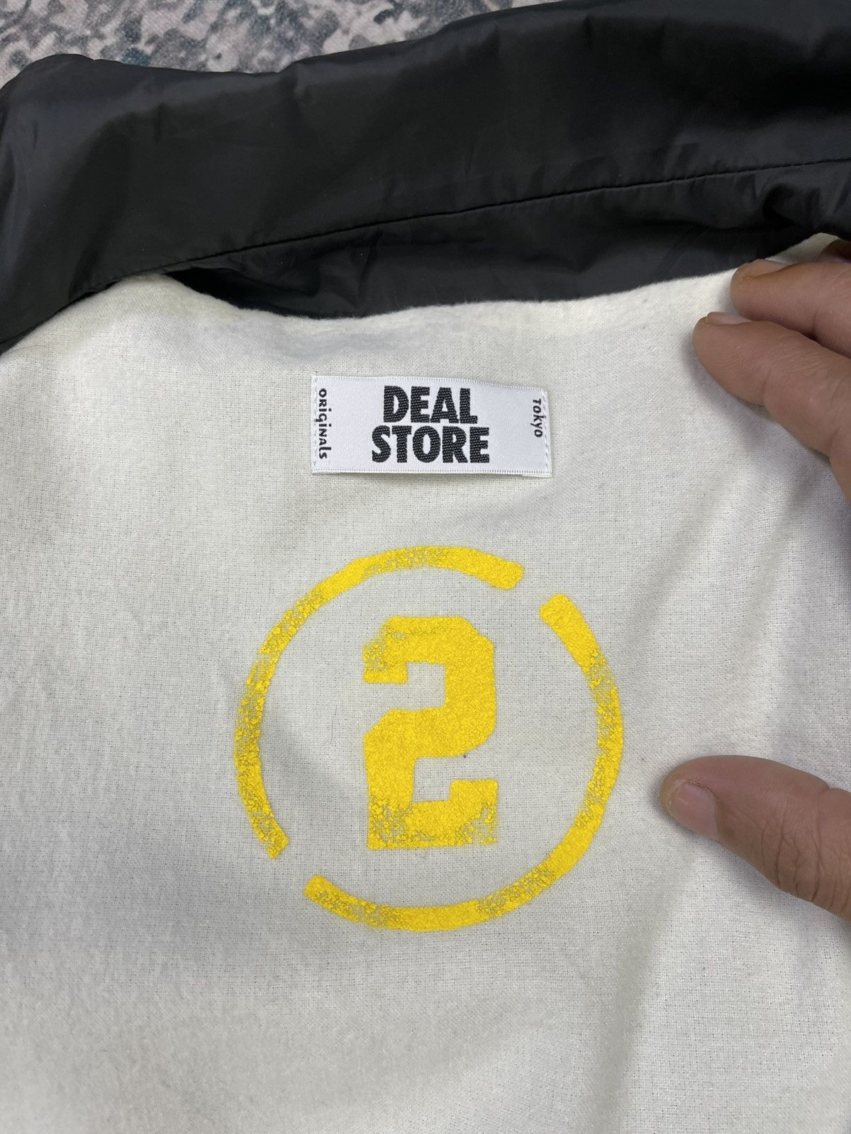 Japanese Brand Deal Store Tokyo Back Hit Nylon Long Coach Jacket Size US S / EU 44-46 / 1 - 11 Thumbnail
