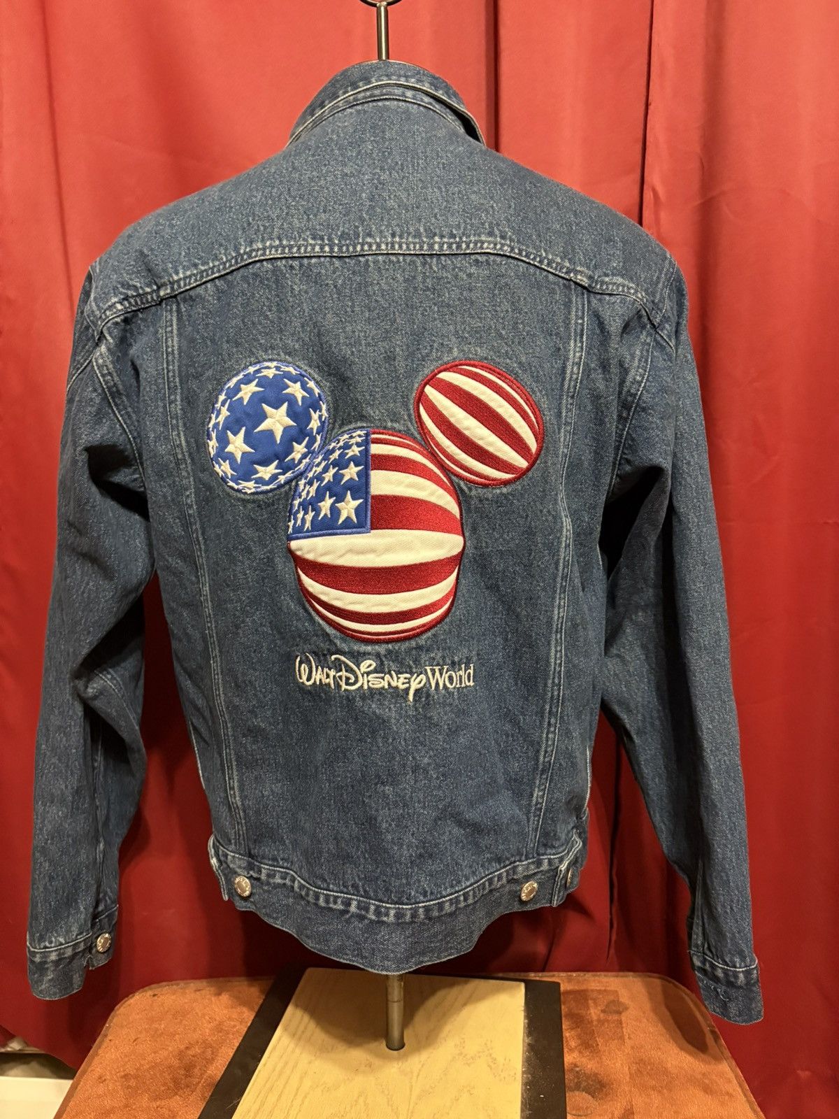 Disney Vintage Disney Denim Jacket Y2k Mickey Mouse USA Grail Size US S / EU 44-46 / 1 - 1 Thumbnail
