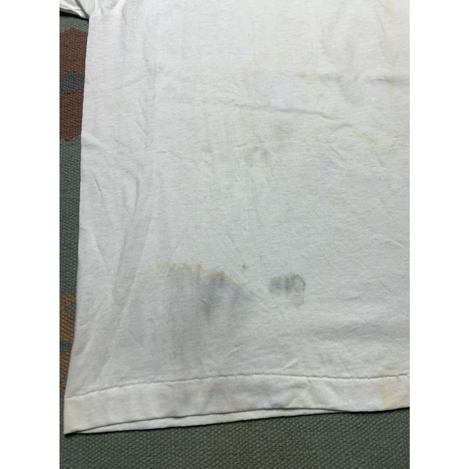 Fruit Of The Loom VINTAGE 90s Fruit of the Loom T-Shirt White Deadstock Large Women stained Size L / US 10 / IT 46 - 2 Thumbnail