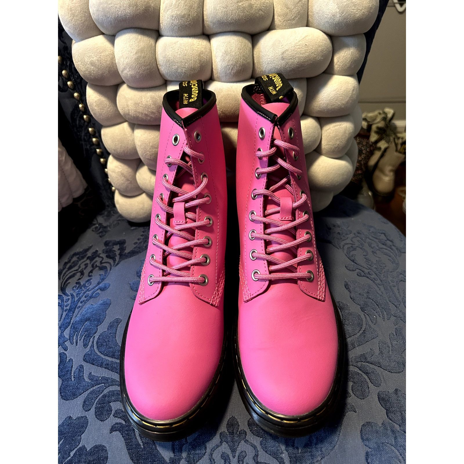 Dr. Martens Dr Martens Zavala Bubble Gum Pink size 8/EU 39 NWOT Size US 8 / IT 38 - 3 Thumbnail