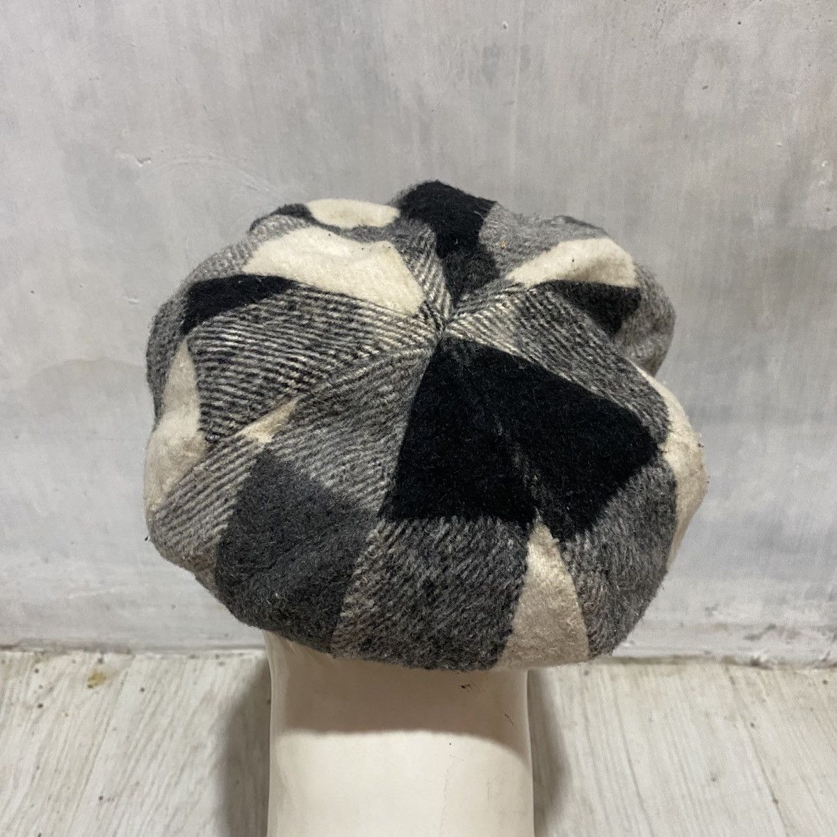 Vintage Vintage japanese brand artist wool newsboy cap Size ONE SIZE - 6 Thumbnail