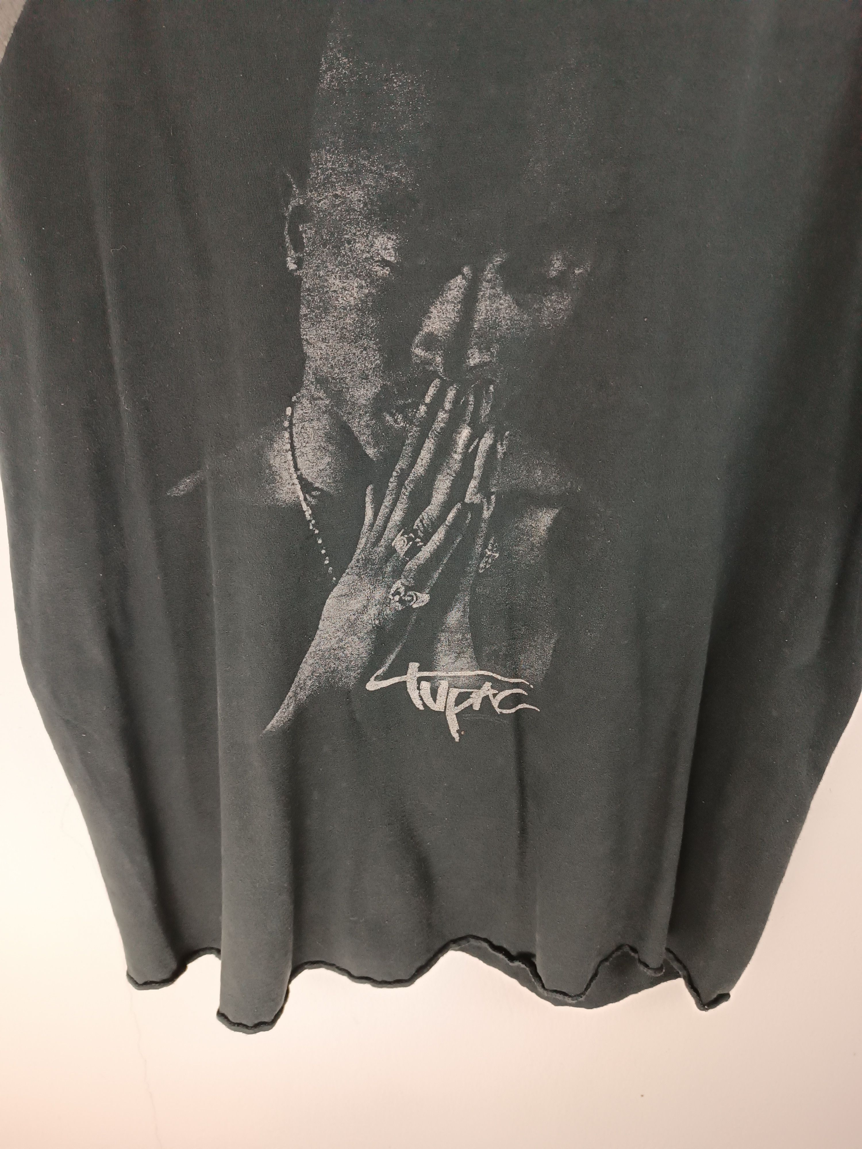 Rap Tees THRASHED FADED VINTAGE TUPAC SHAKUR RAP TEES BIGGIE SNOOP Size US XL / EU 56 / 4 - 6 Thumbnail
