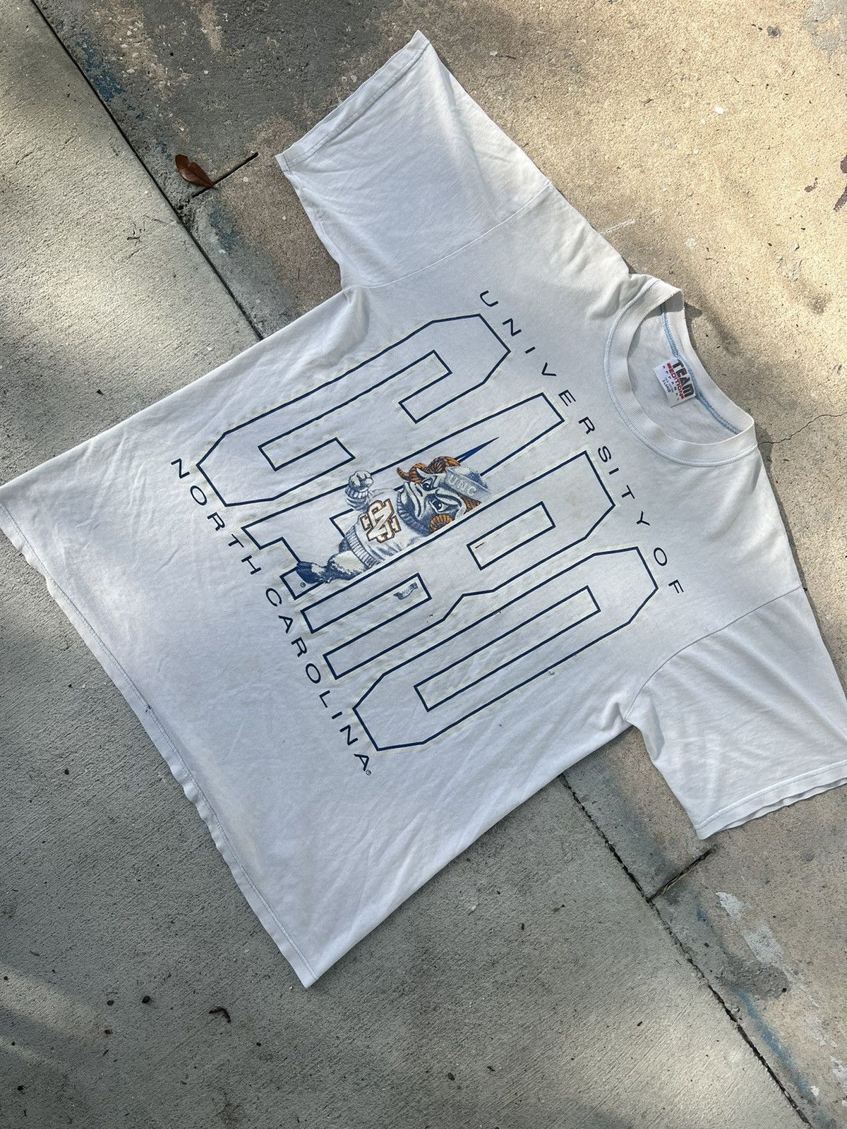 image of Vintage 80's Unc Aop Tee Shirt in White, Men's (Size XL)