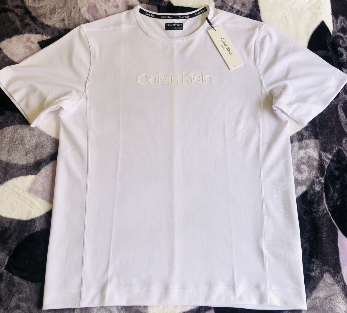 Calvin Klein Calvin Klein Soft Cotton Men’s T-shirt Size US M / EU 48-50 / 2 - 4 Thumbnail