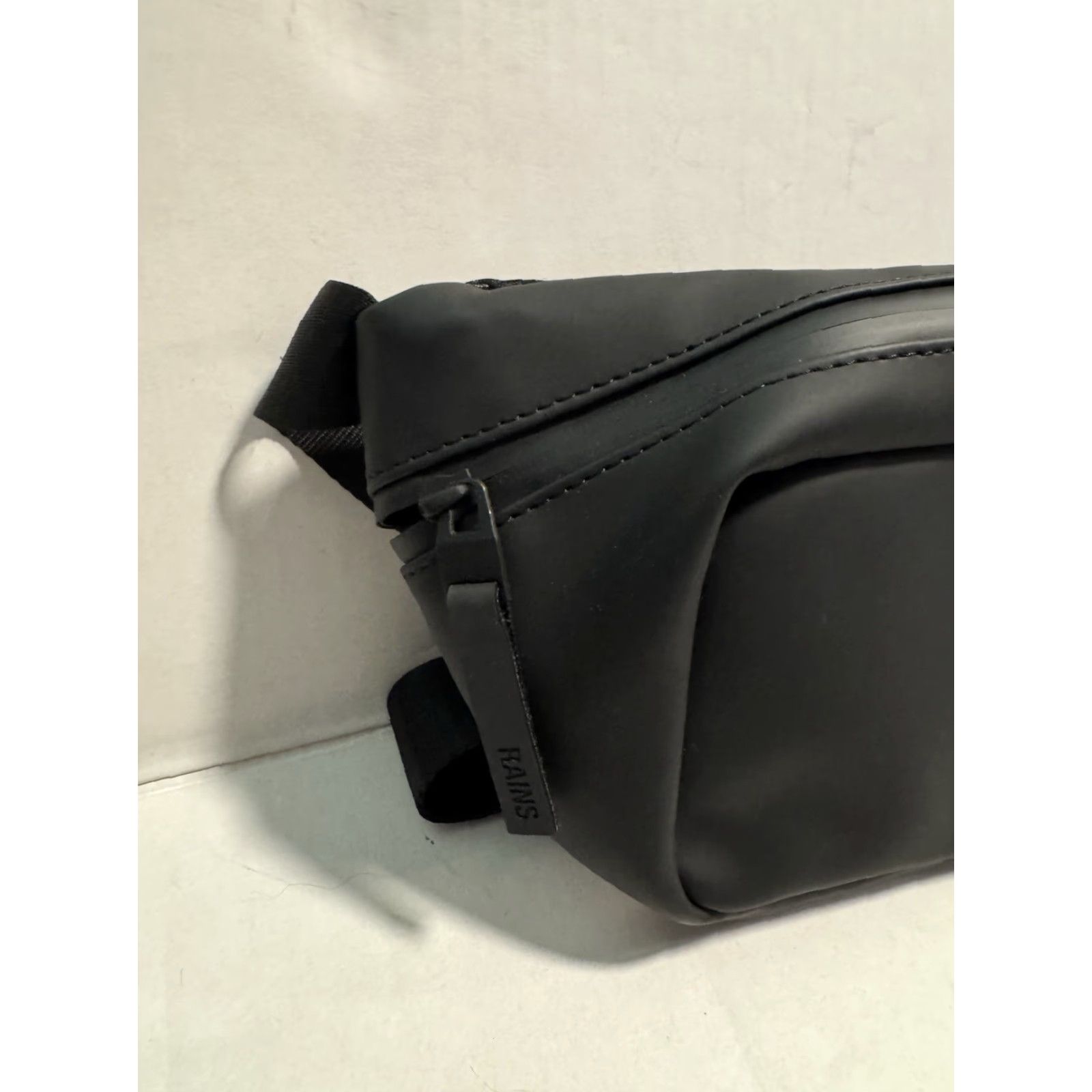 Rains RAINS x Activision Blizzard Waterproof Bum Bag Mini - Black Fannypack Rare! Bum Bag Mini Waterproof Black Fannypack RAINS Activision Blizzard Size ONE SIZE - 2 Thumbnail
