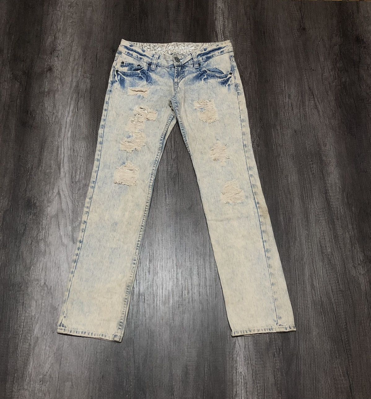 Vintage Witty Pitty Distressed Jeans Acid Wash Blue (unisex)