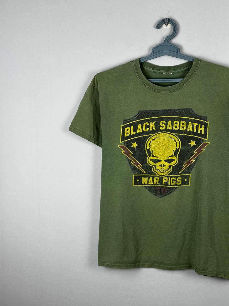 Band Tees Black Sabbath War Pigs Tour T Shirt Rock Band Size US M / EU 48-50 / 2 - 2 Thumbnail