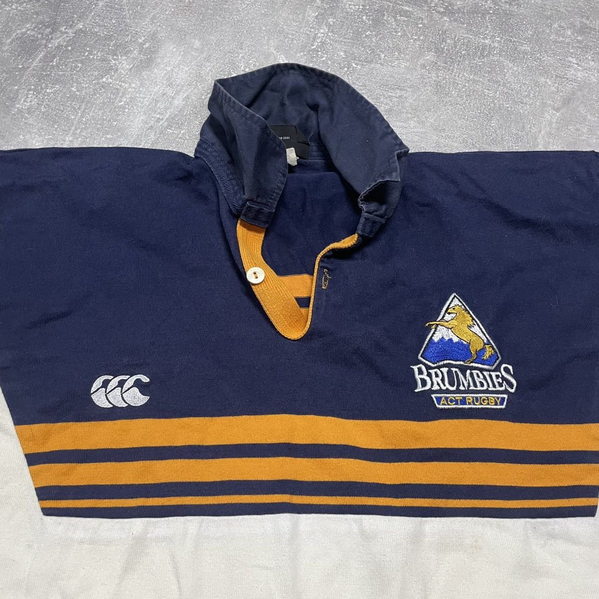 Canterbury of New Zealand Rare ACT Brumbies 2001 Vintage Canterbury Rugby Jersey 12sup Size US L / EU 52-54 / 3 - 3 Thumbnail