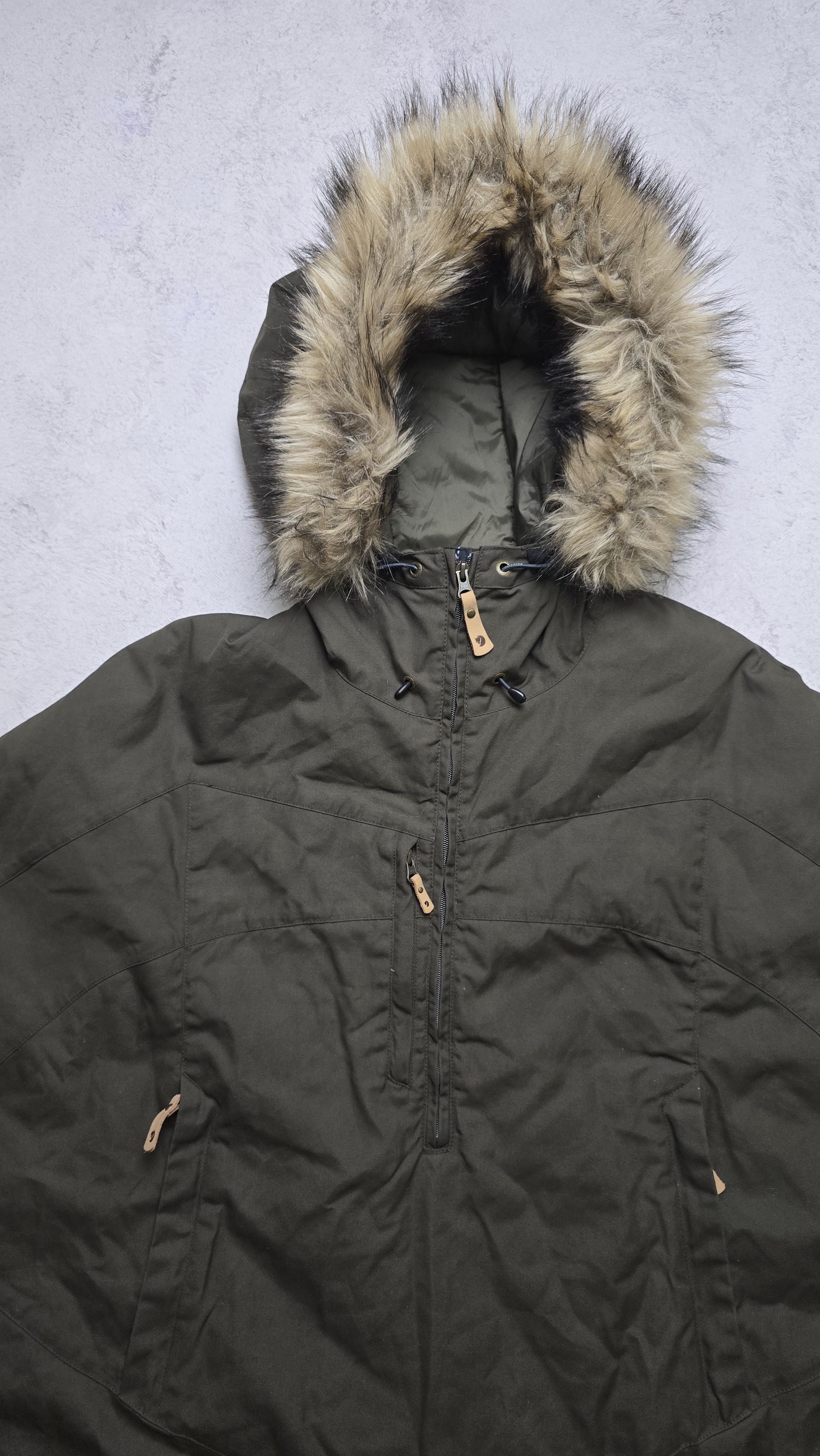 Fjallraven Luhkka Cape Jacket G-1000 Waxed Fur Hood Olive Poncho Size US S / EU 44-46 / 1 - 16 Thumbnail