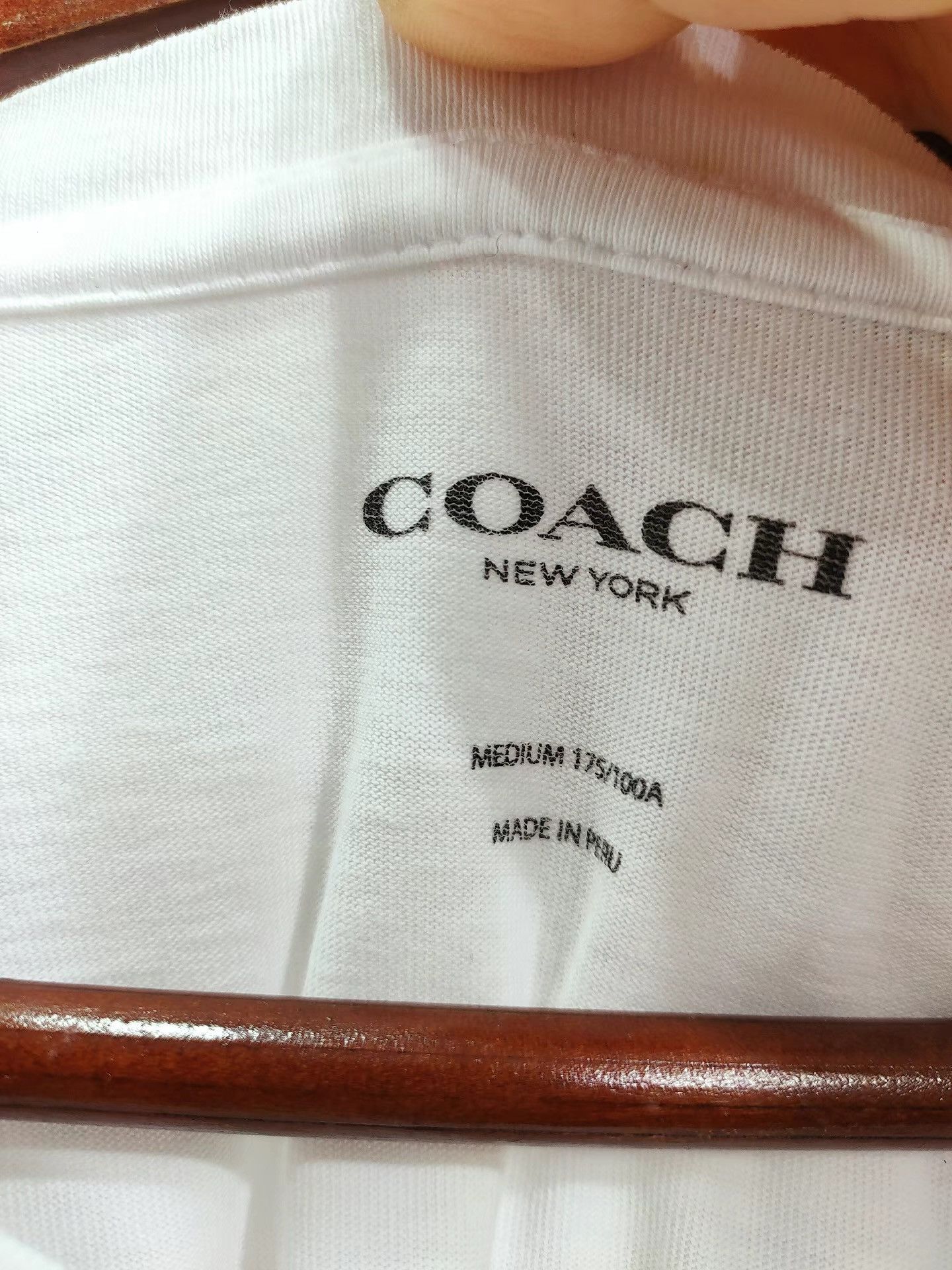 Coach COACH Men's Classic Printed LOGO White Short Sleeve K29 Size US L / EU 52-54 / 3 - 4 Thumbnail