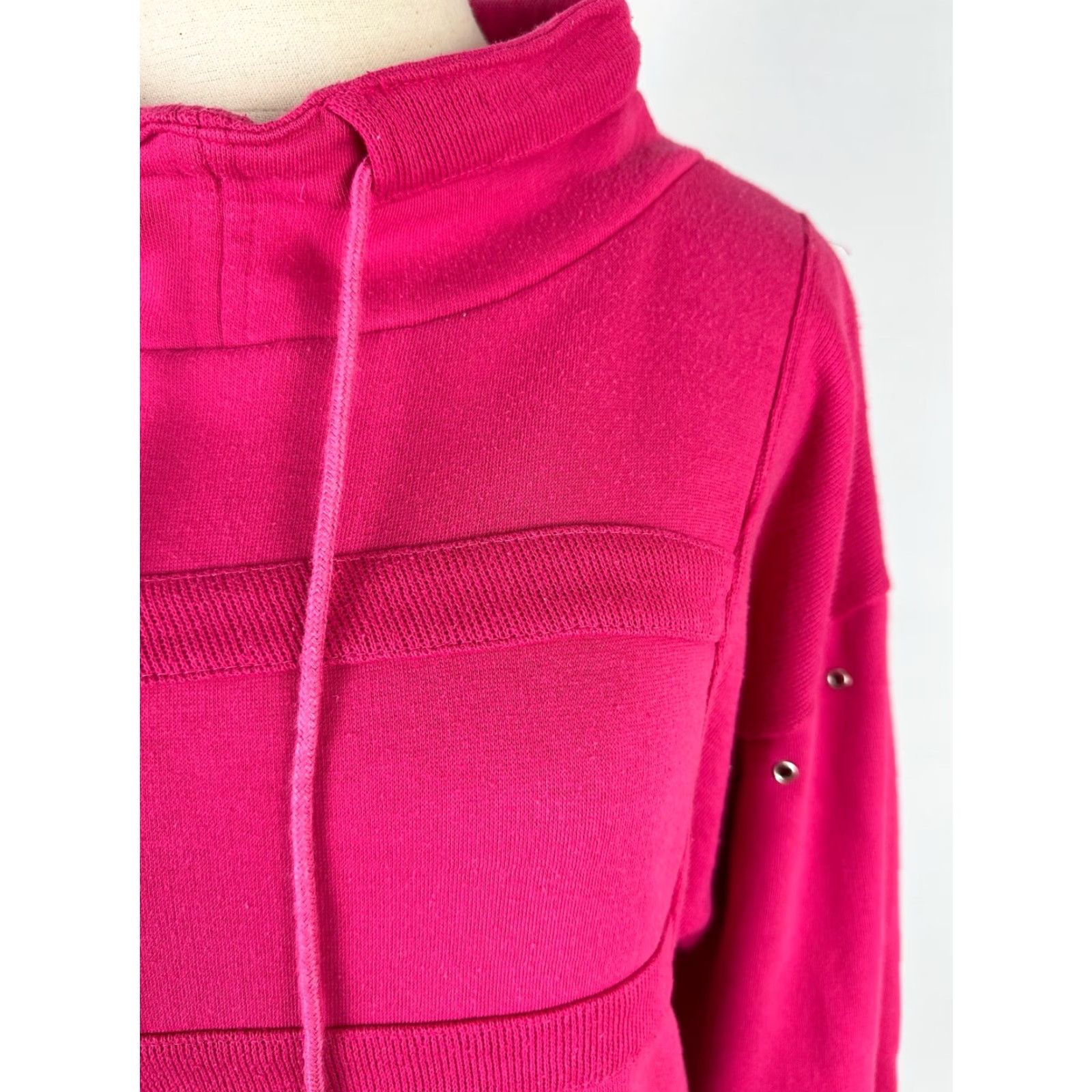 Vintage VTG 80s Fuchsia Pink Pullover Sweatshirt S Cowl Neck Drawstring Grommets Retro Size S / US 4 / IT 40 - 3 Thumbnail