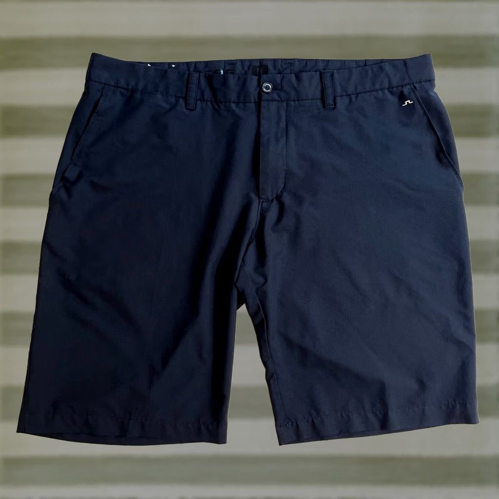 J.Lindeberg J.Lindeberg Shirt? Short? No, correct: Men's J.Lindeberg Somle Tapered Fit Light Poly Shorts Navy 38 Size US 38 / EU 54 - 1 Thumbnail