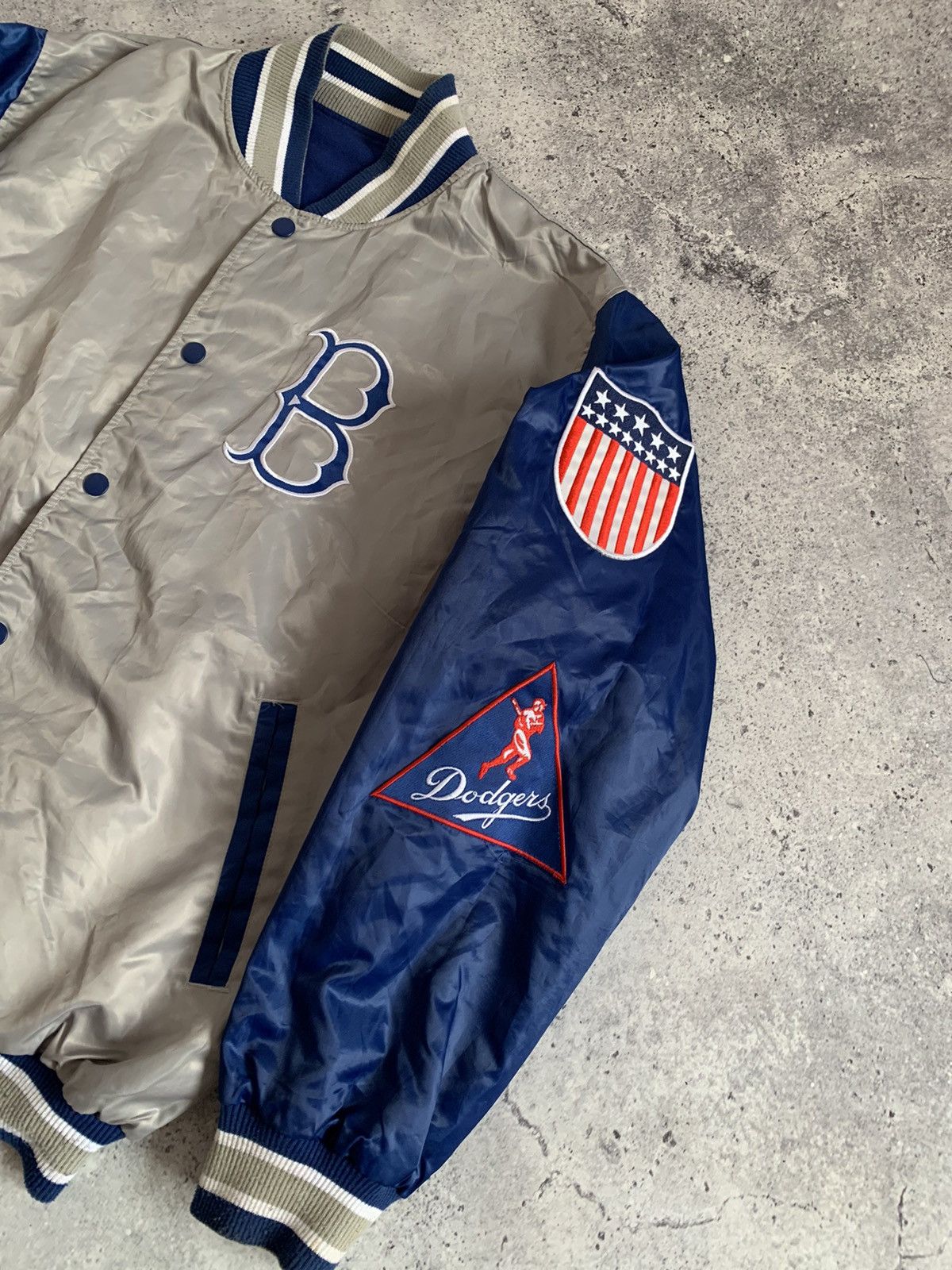 MLB Los Angeles Dodgers MLB Reversible Satin Bomber Jacket Size US XL / EU 56 / 4 - 6 Thumbnail
