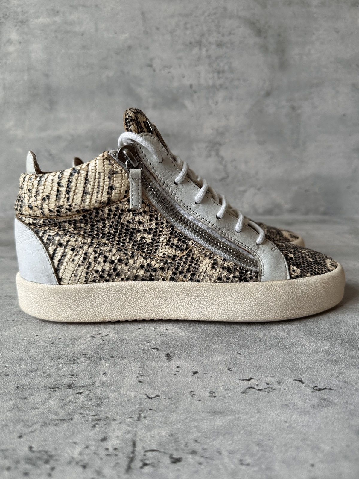 Giuseppe Zanotti KRISS PYTHON HIGH TOP SNEAKERS Size US 8 / EU 41 - 4 Thumbnail