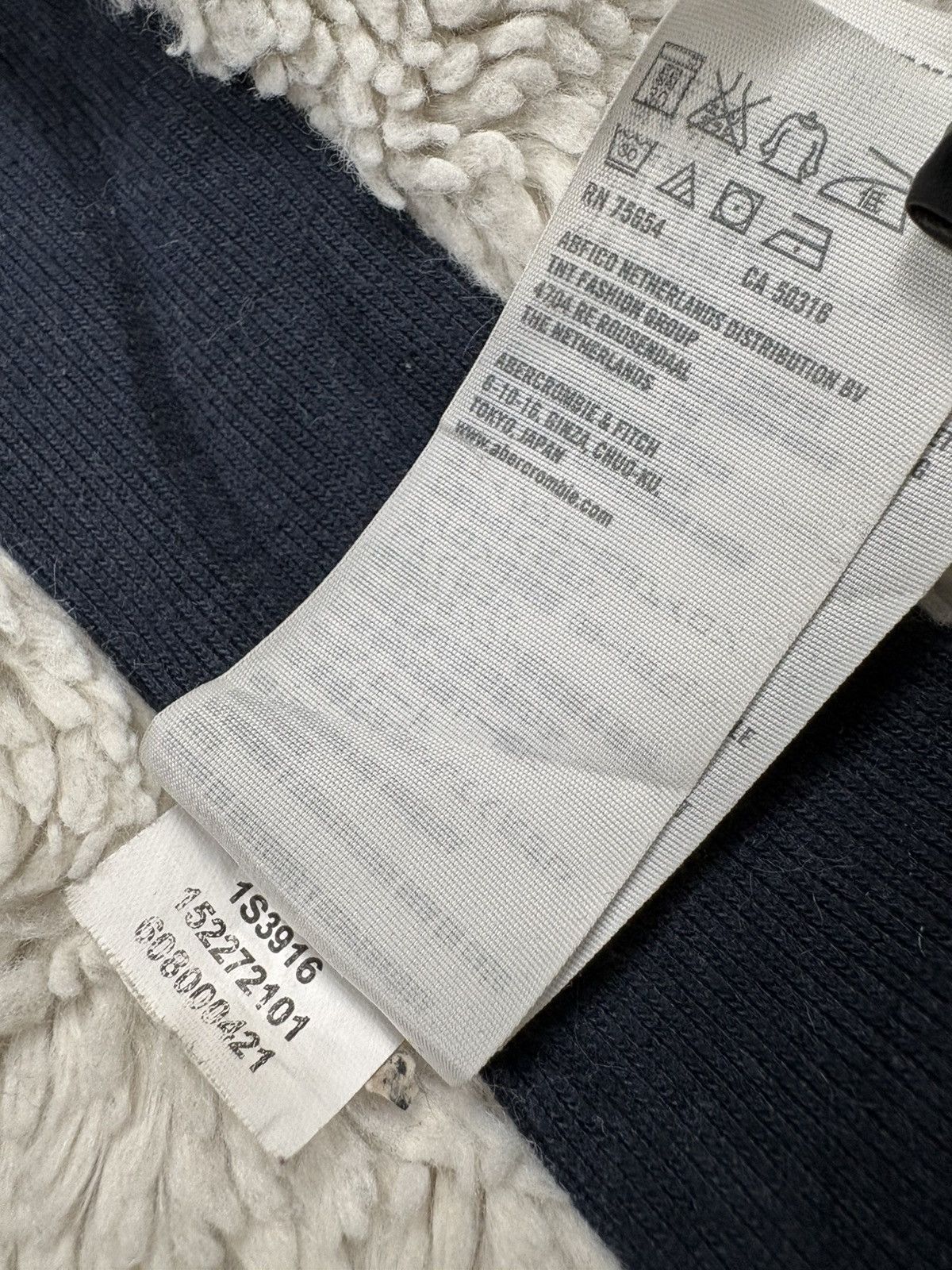 Abercrombie & Fitch Abercrombie & Fitch Fuzzy Sherpa Zip Hoodie Navy Y2K Vintage Size M / US 6-8 / IT 42-44 - 13 Thumbnail