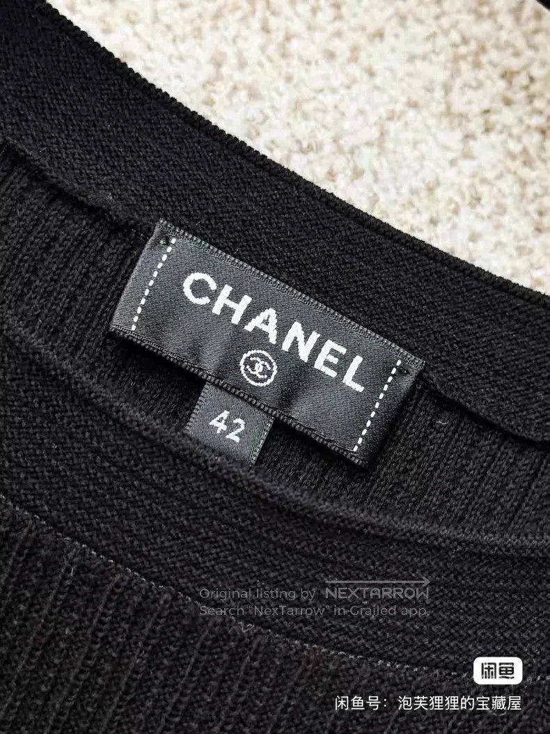 Chanel Chanel Black clover embroidered pocket short sleeves Size M / US 6-8 / IT 42-44 - 5 Thumbnail
