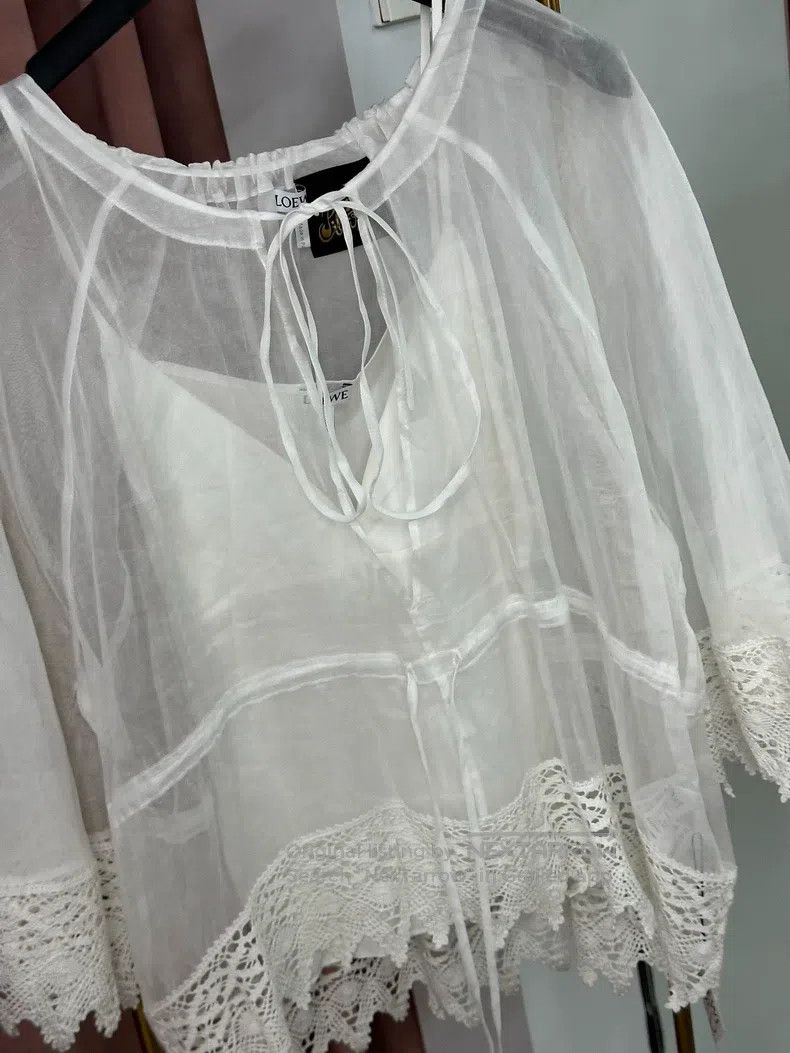 Loewe Loewe White lace blouse Size XXS / US 00 / IT 34 - 2 Thumbnail