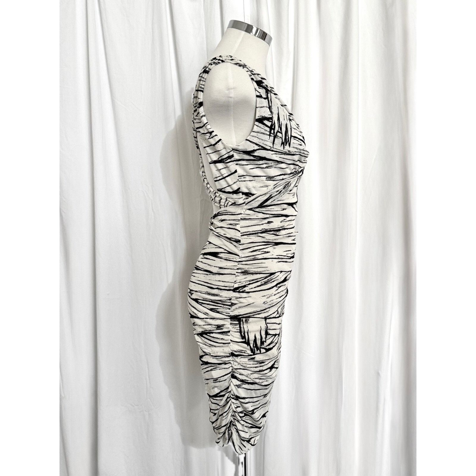 Moschino SS20 Moschino Couture Jeremy Scott Bodycon Mini Dress Mummy Size M / US 6-8 / IT 42-44 - 3 Thumbnail