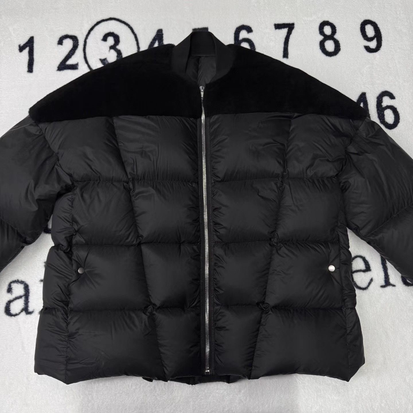 Rick Owens Rick Owens Mainline Black Furry Beetle Down Jacket Q10 Size US L / EU 52-54 / 3 - 1 Thumbnail