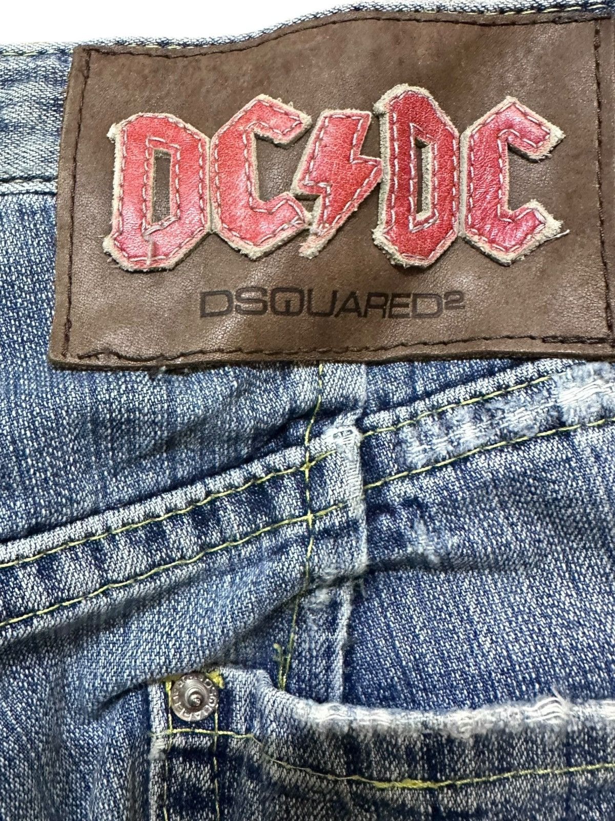 Dsquared2 Vintage Dsquared2 Curve Leg Faded Grunge Distressed Denim Size US 31 - 8 Thumbnail