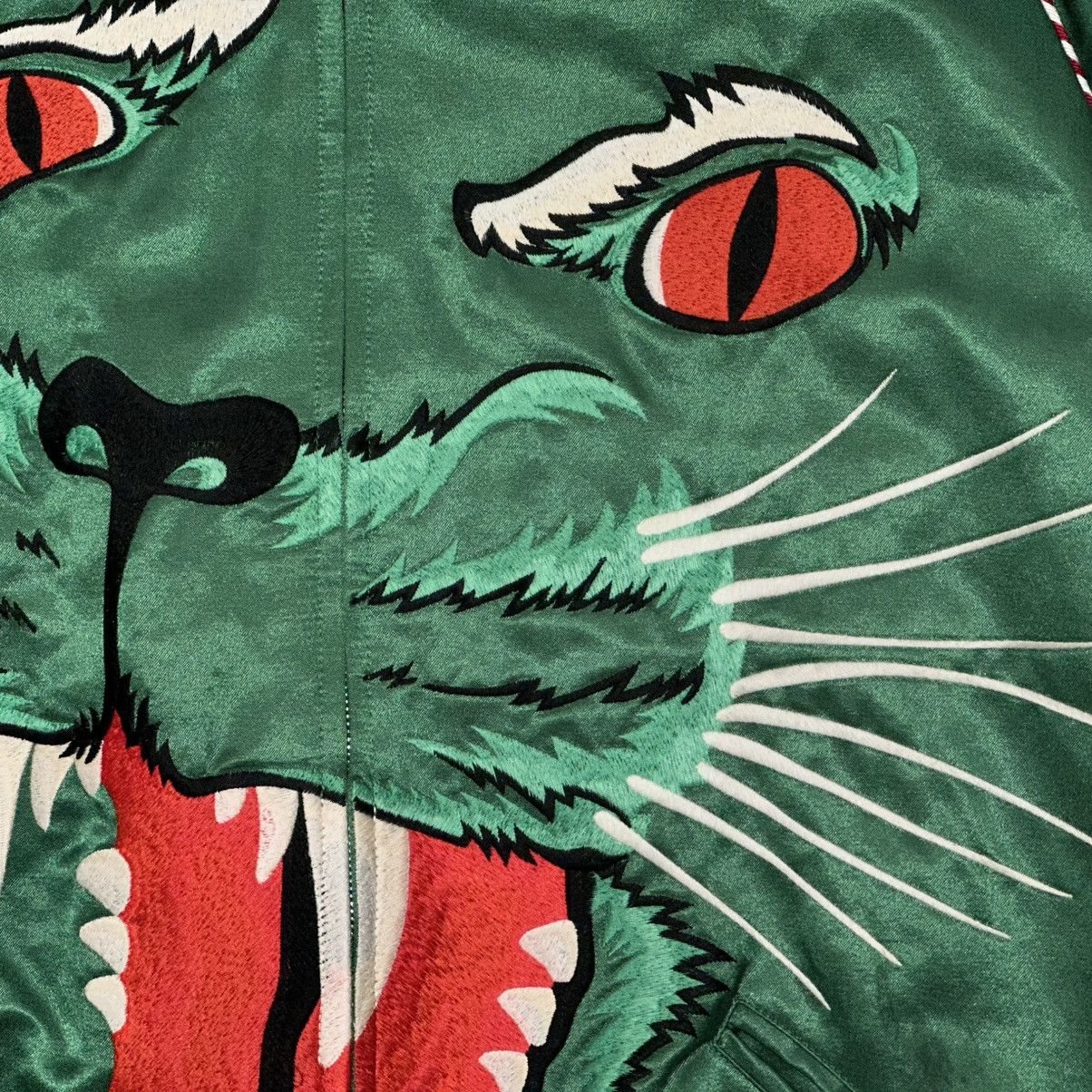 Gucci GUCCI GREEN PINK SATIN EMBROIDERED PANTHER BOMBER SIZE 50 L Size US L / EU 52-54 / 3 - 2 Thumbnail