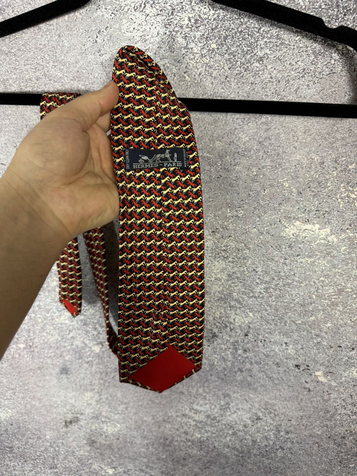 Hermes Vintage Collector’s Hermes Silk Tie Horse Monogram Size ONE SIZE - 9 Thumbnail