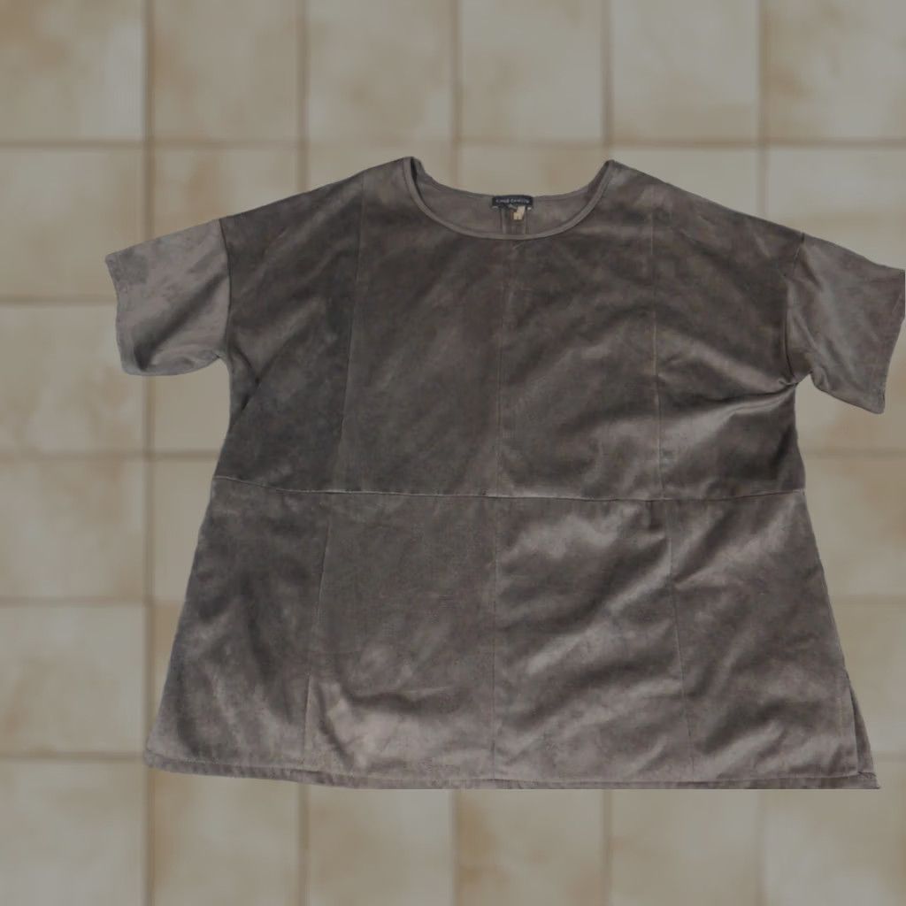Vince Camuto Vince Camuto Blouse Short Sleeve Round Neck Pullover Gray S Womens Regular Stretch Geometric Casual Modern Size S / US 4 / IT 40 - 1 Thumbnail