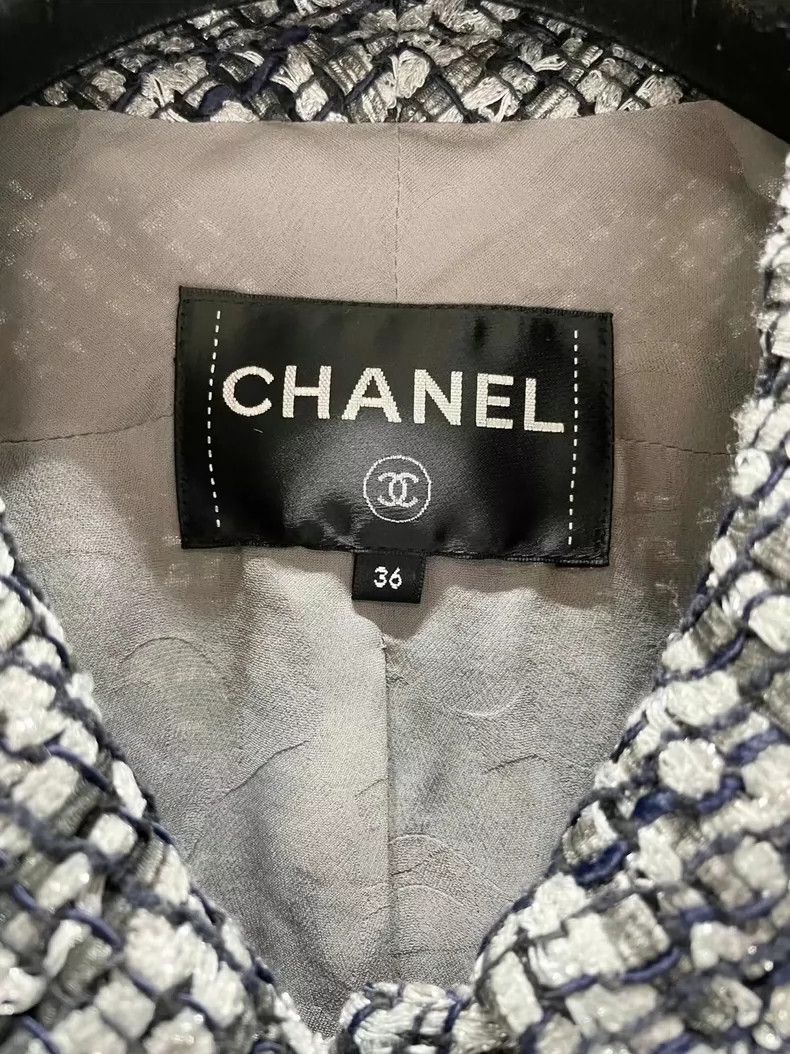 Chanel Chanel Silver tweed short-sleeved jacket Nextarrow-2505 Size XS / US 0-2 / IT 36-38 - 2 Thumbnail