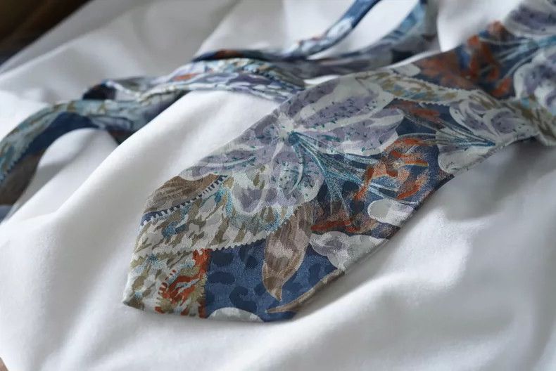 Kenzo KENZO Vintage floral plants with dark patterns and vintage Size ONE SIZE - 3 Thumbnail