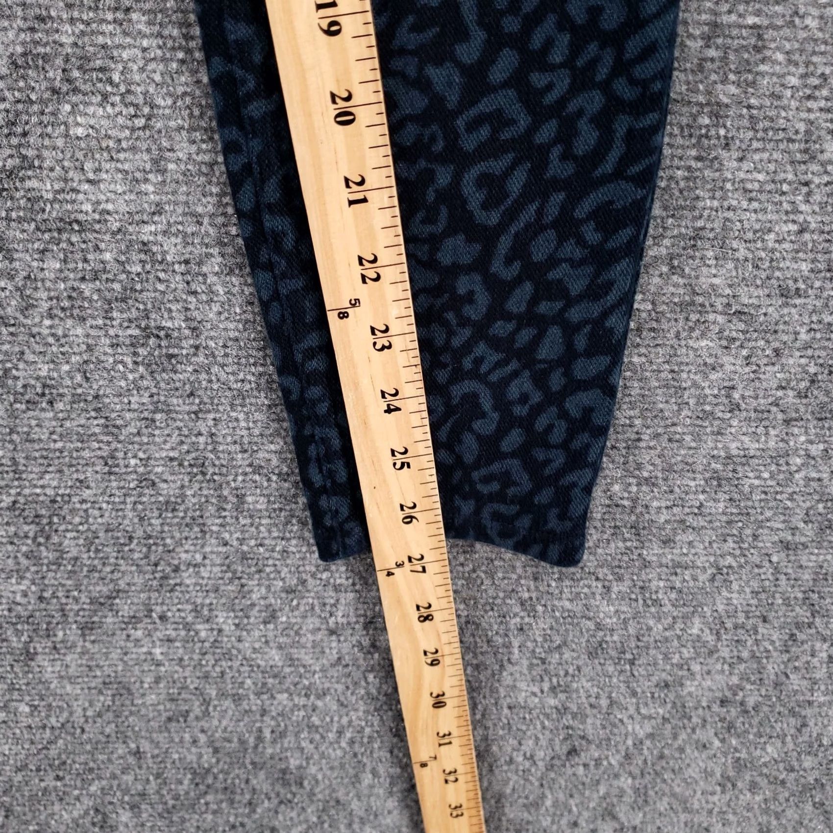 Spanx Spanx Leggings Womens 28 Blue Denim Leopard Print Ankle High Rise Pull On Shirt, Leggings, Denim Leopard, 28, Womens, Spanx Size 28" / US 6 / IT 42 - 5 Thumbnail