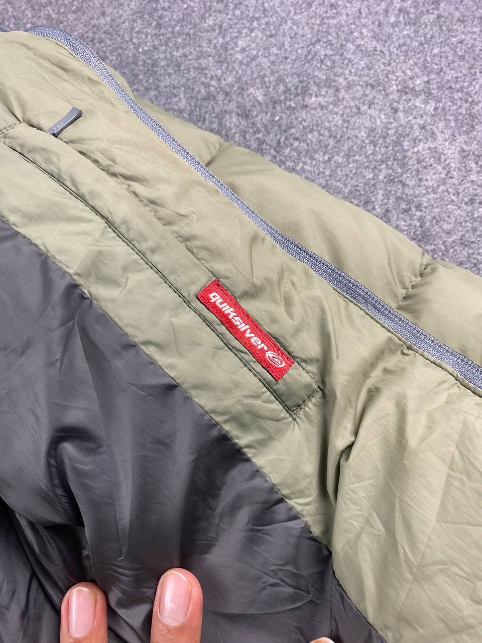 Quiksilver vintage quiksilver puffer jacket nice design Size US L / EU 52-54 / 3 - 10 Thumbnail