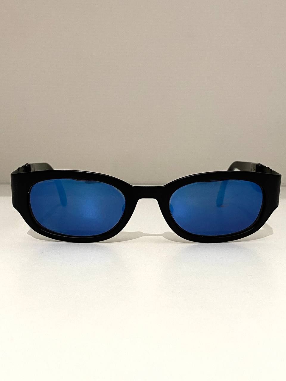 Yves Saint Laurent Yves Saint Laurent YSL Big Gold Logo Black Retro Sunglasses Size ONE SIZE - 10 Thumbnail