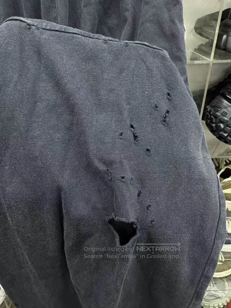 Balenciaga Balenciaga 23Fall Washed Destroyed Sweatpants L. Size US 40 / EU 56 - 6 Thumbnail