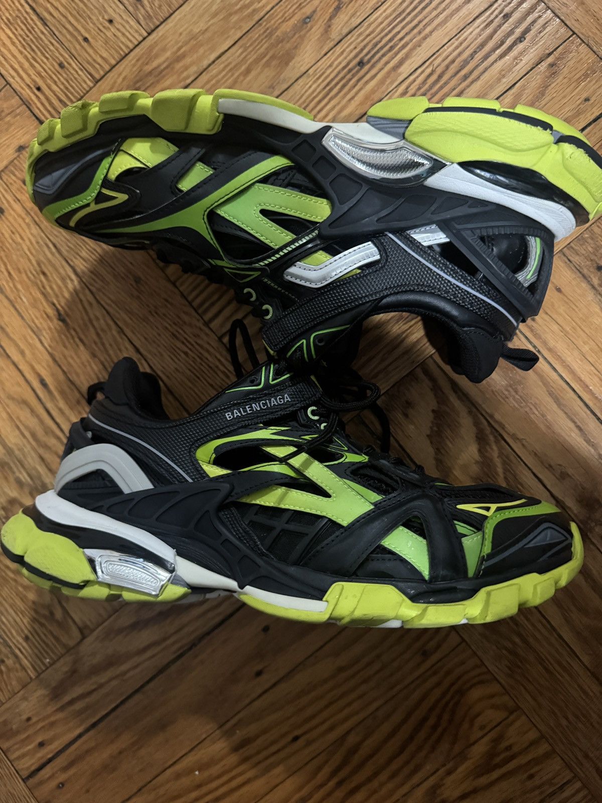Balenciaga balenciaga track2 black and green Size US 9 / EU 42 - 1 Thumbnail