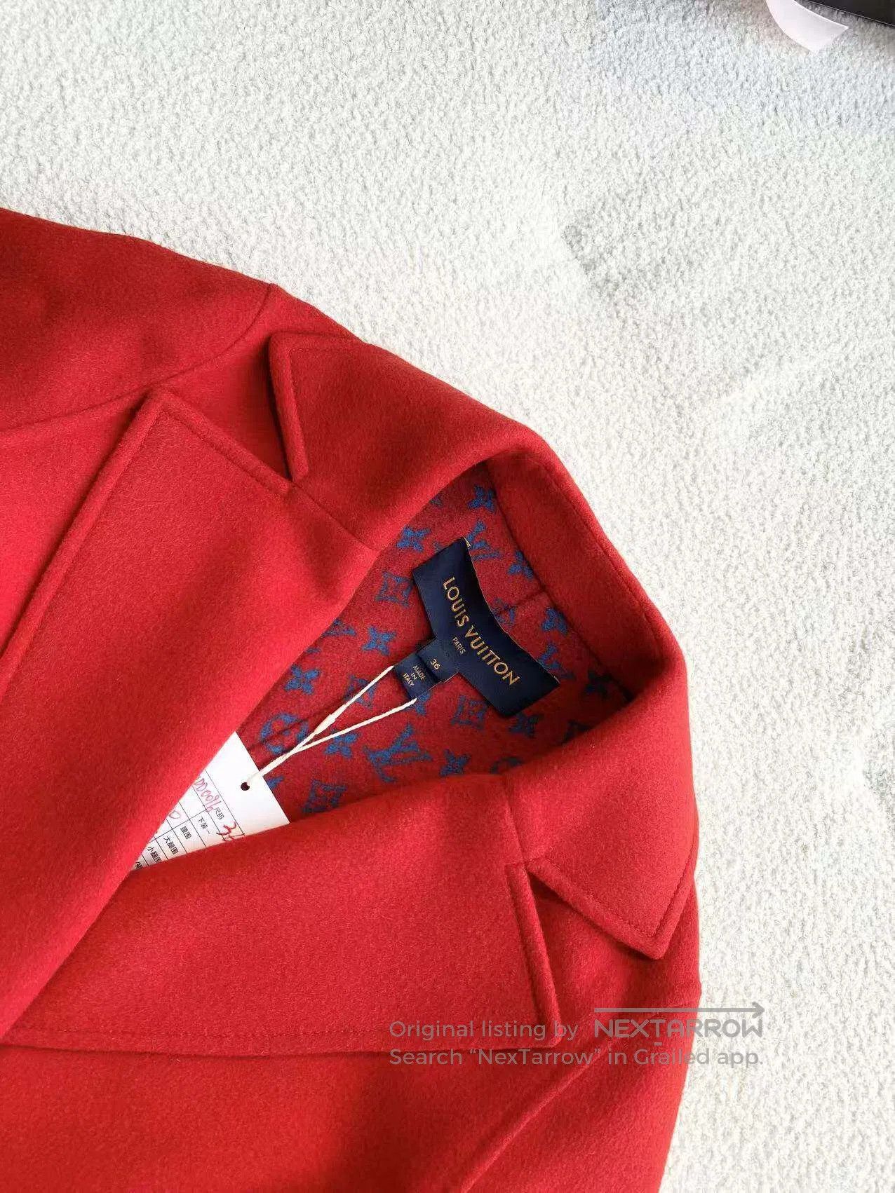 Louis Vuitton Louis Vuitton The inside is full of printed coats| Size XXS / US 00 / IT 34 - 4 Thumbnail