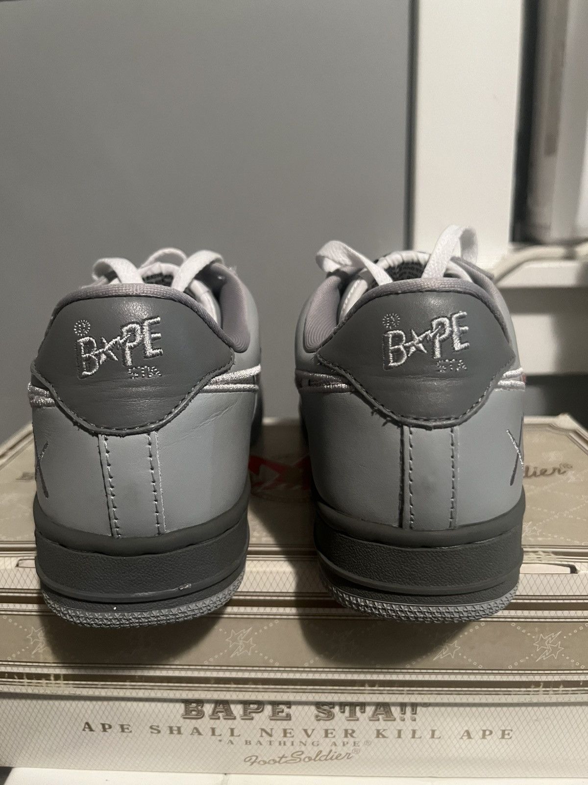 Bape × Kaws Bape x Kaws Skullsta Grey 2005 Size US 8 / EU 41 - 4 Thumbnail