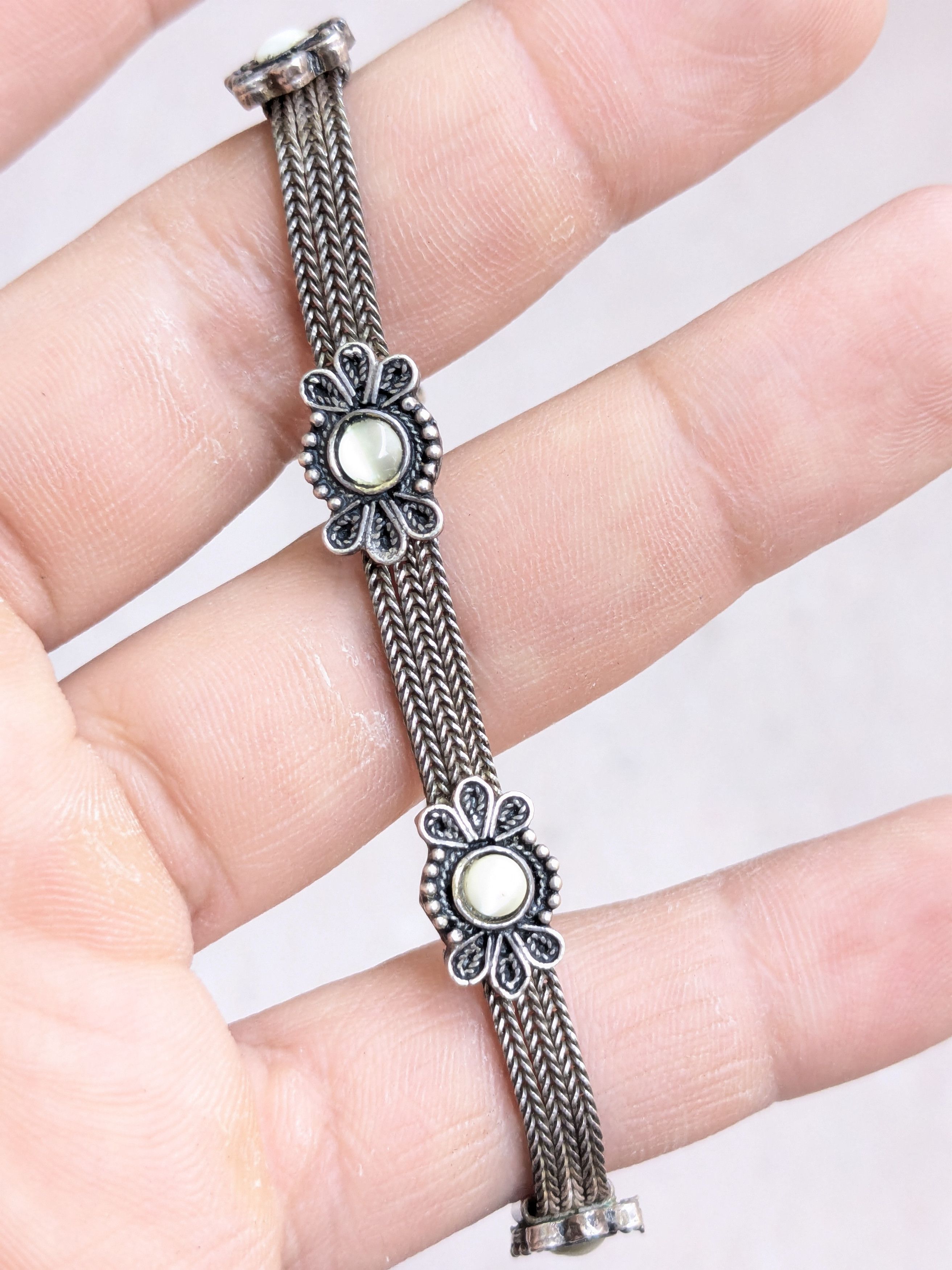 Jewelry Vintage Sterling Silver Bracelet Flower 7.5 Size ONE SIZE - 9 Thumbnail
