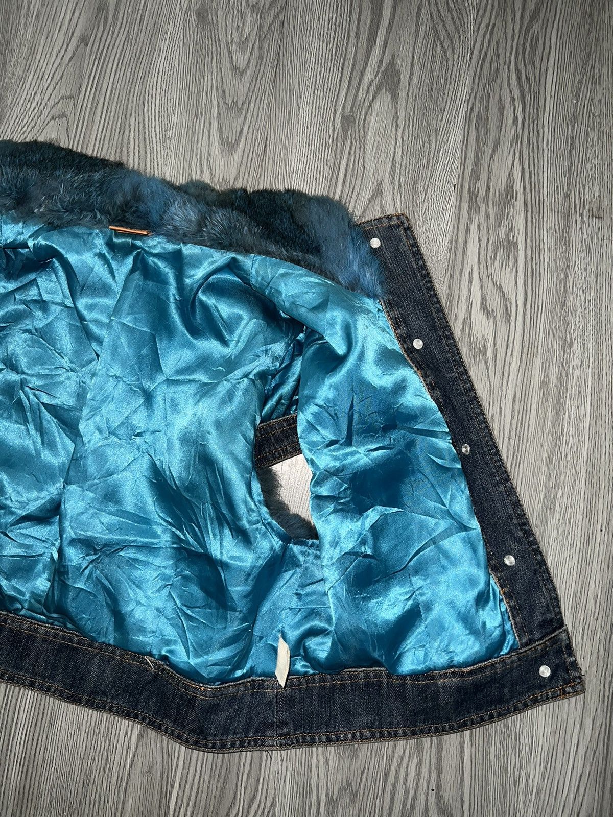 Japanese Brand Denim fur crop vest 💙🦋 Size S / US 4 / IT 40 - 9 Thumbnail