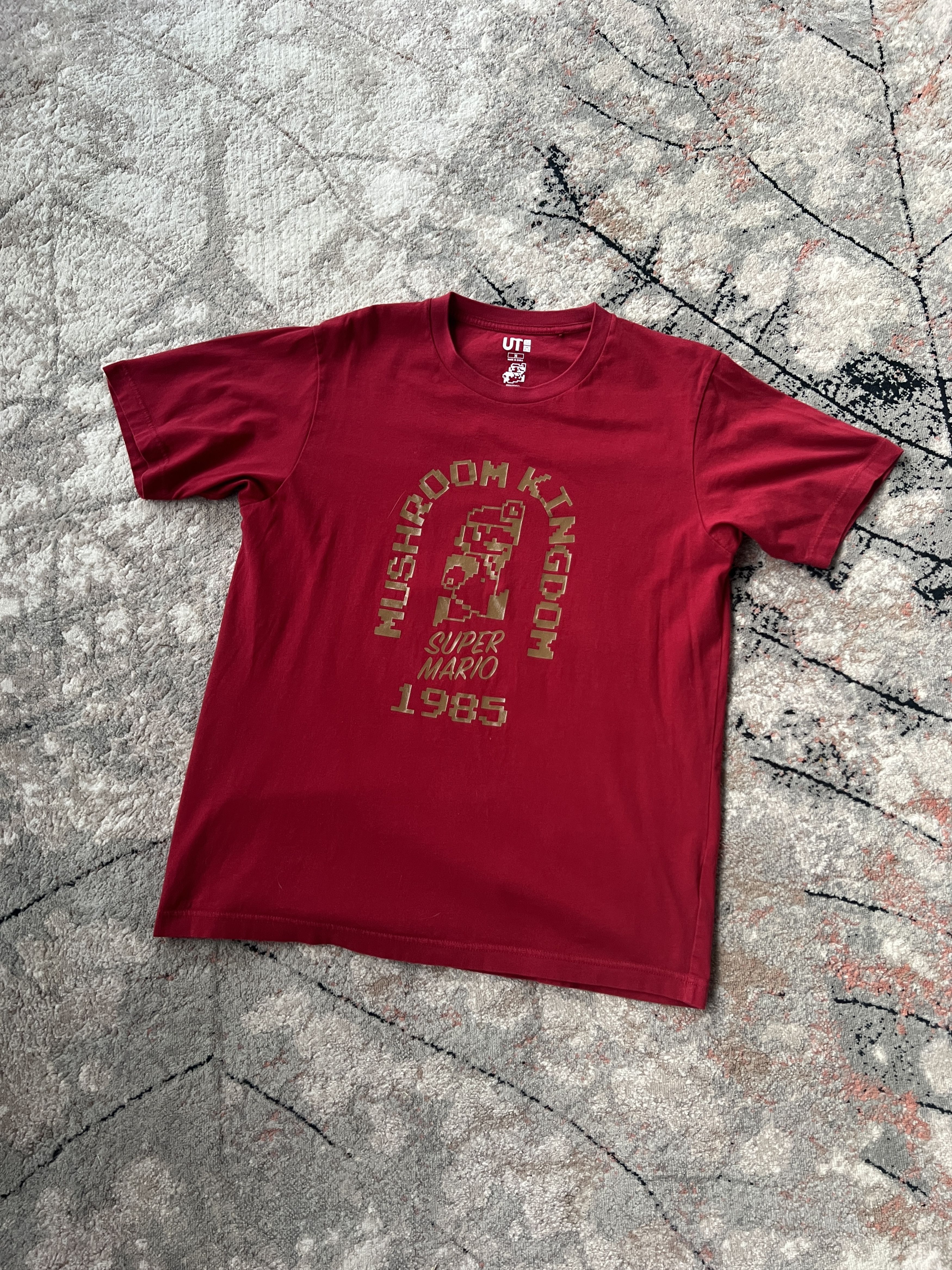 Japanese Brand Uniqlo Super Mario Nintendo Mushroom Kingdom Tee Size US M / EU 48-50 / 2 - 1 Thumbnail
