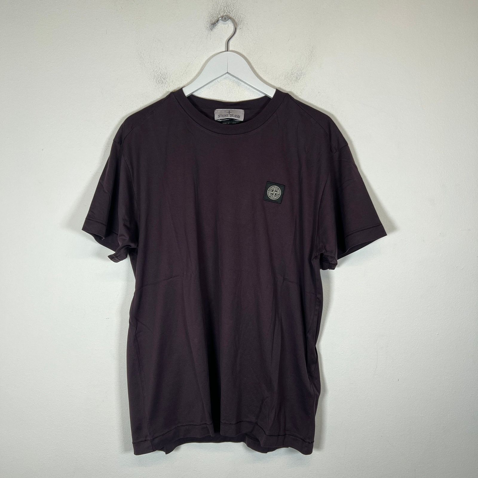 Stone Island Stone Island Burgundy Compass Logo T-Shirt Size M Size US M / EU 48-50 / 2 - 1 Thumbnail