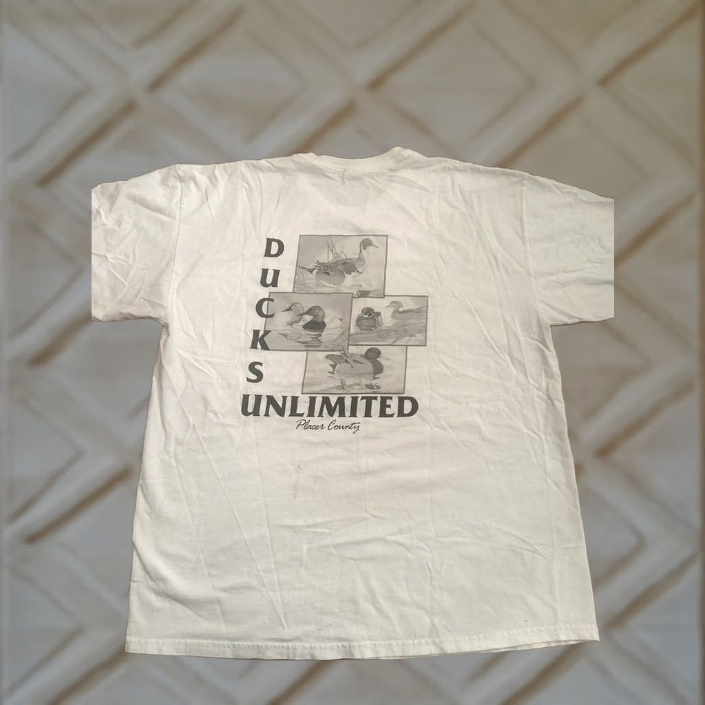 Vintage Ducks Unlimited T-Shirt Mens XL White Cotton graphic print Regular fit Jan Jeffery Roderick Art USA Marathon Apparel Dogs Wildlife Size US XL / EU 56 / 4 - 1 Thumbnail
