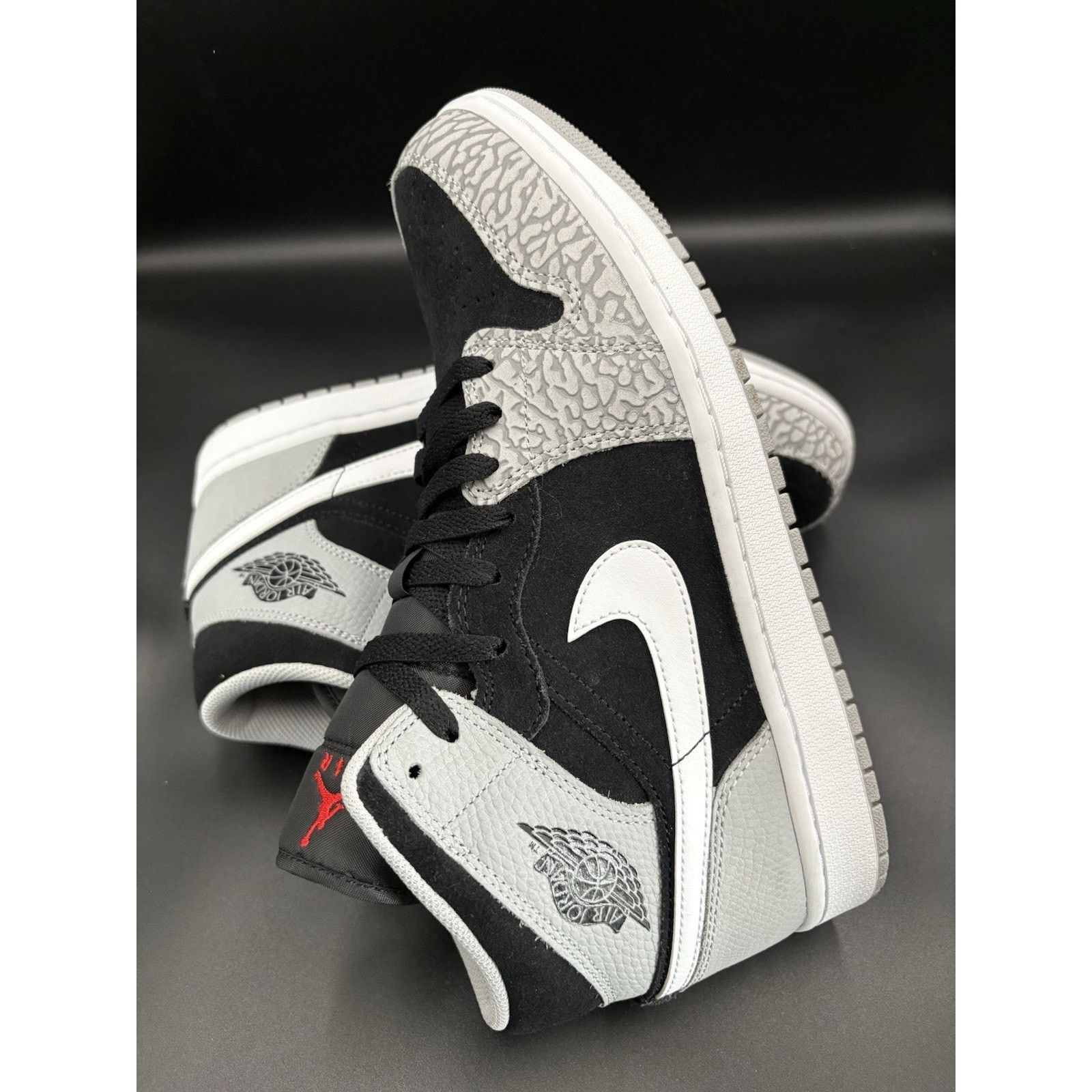 Nike Nike Air Jordan Retro 1 Mid SE Elephant Toe Men's Size 10 Size US 10 / EU 43 - 1 Thumbnail